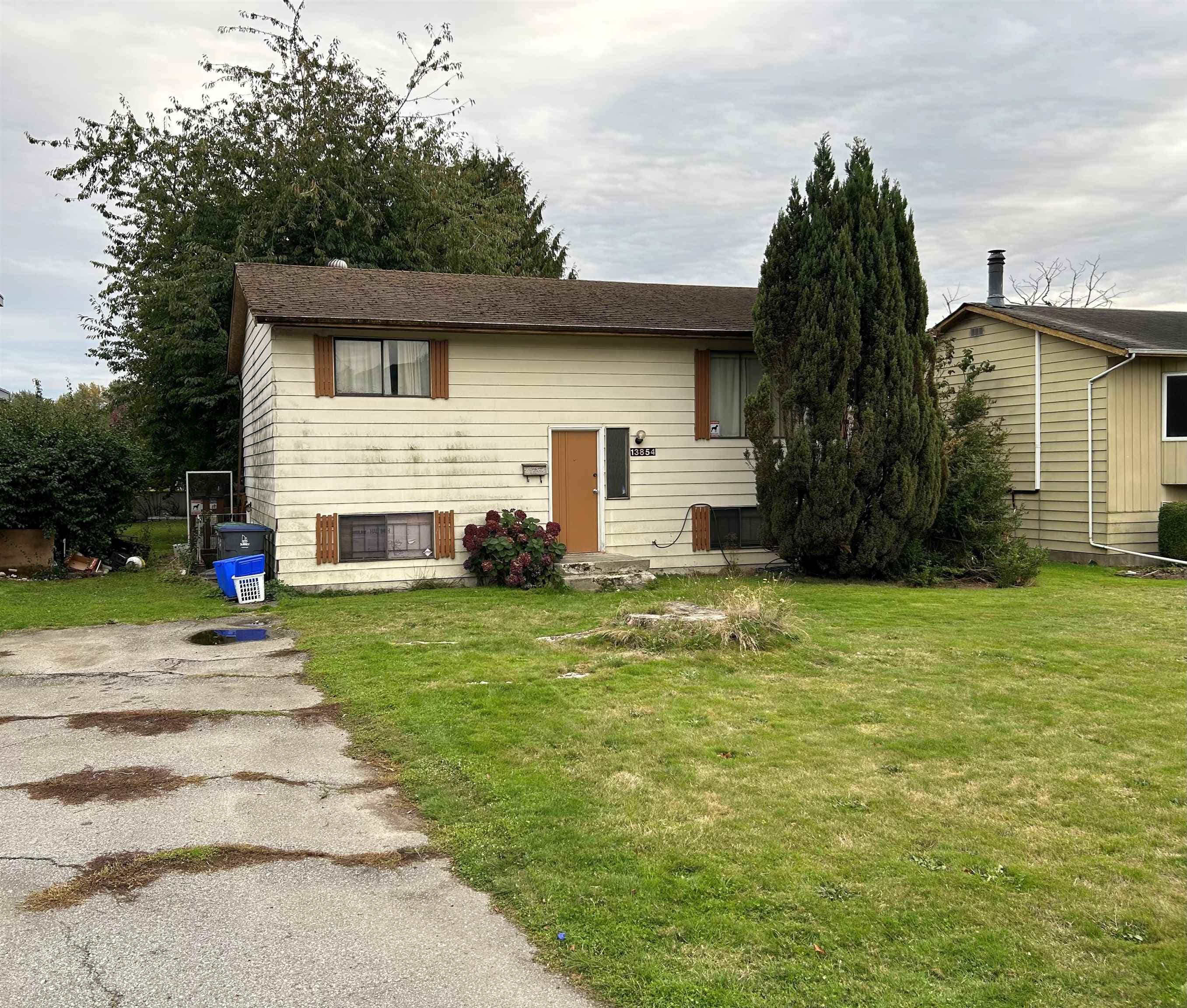 13854 89a Avenue, Surrey