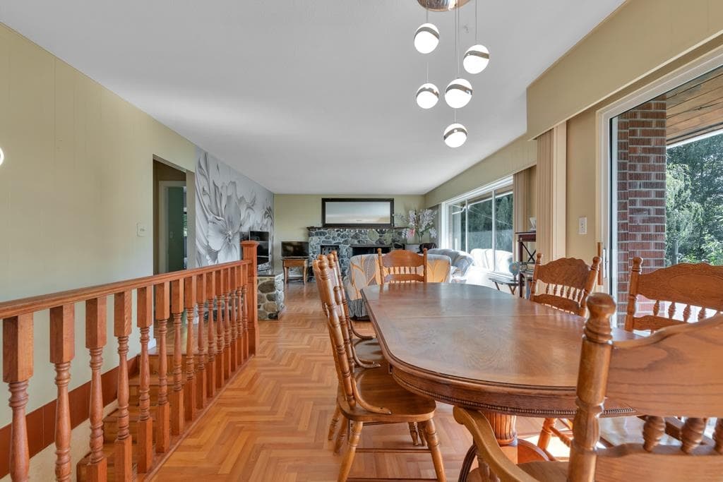 9370 263 Street, Maple Ridge, V2W 1K3 — photo 3