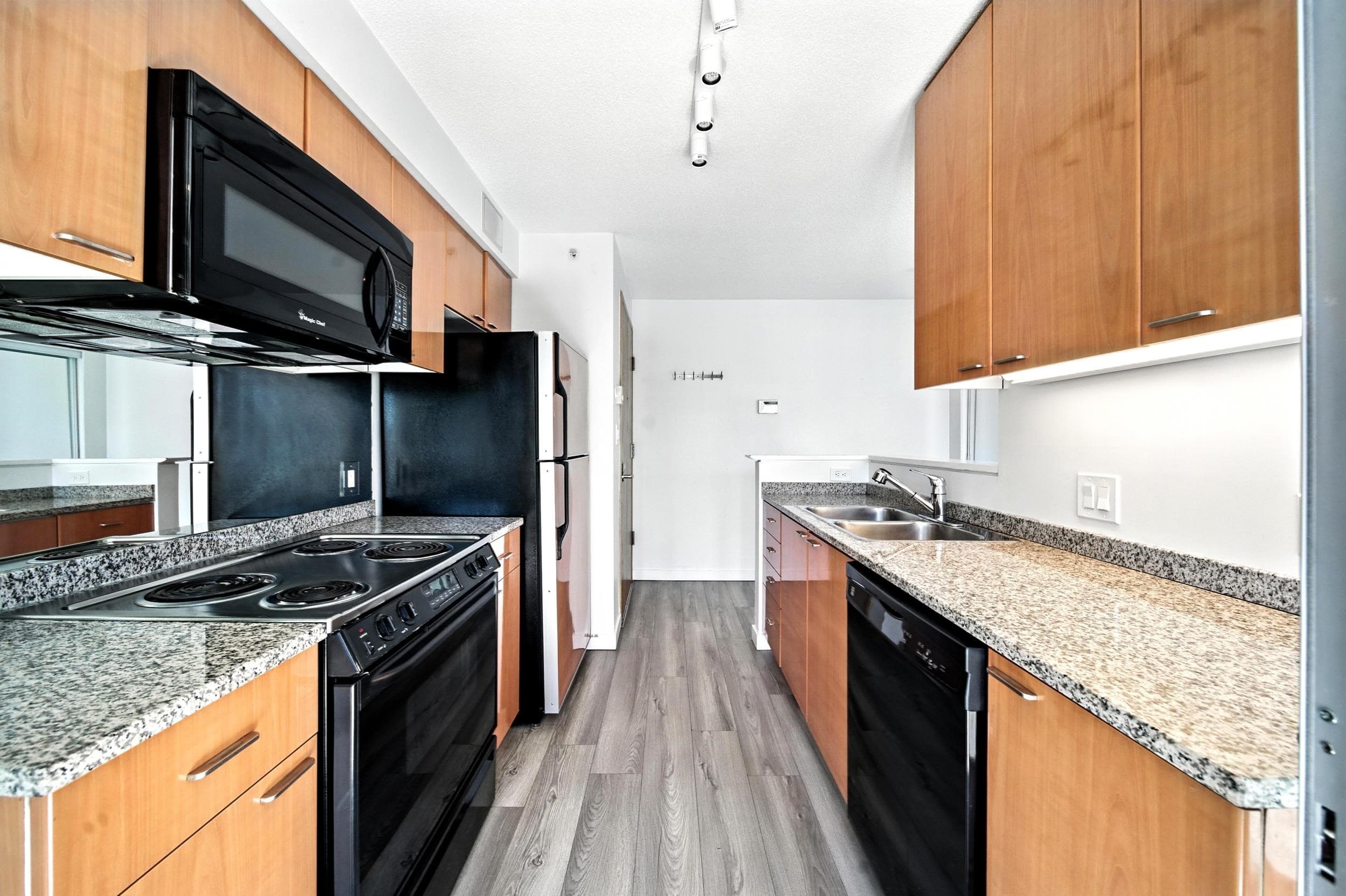 3004 - 1200 W Georgia Street, Vancouver, V6E 4R2 — photo 2