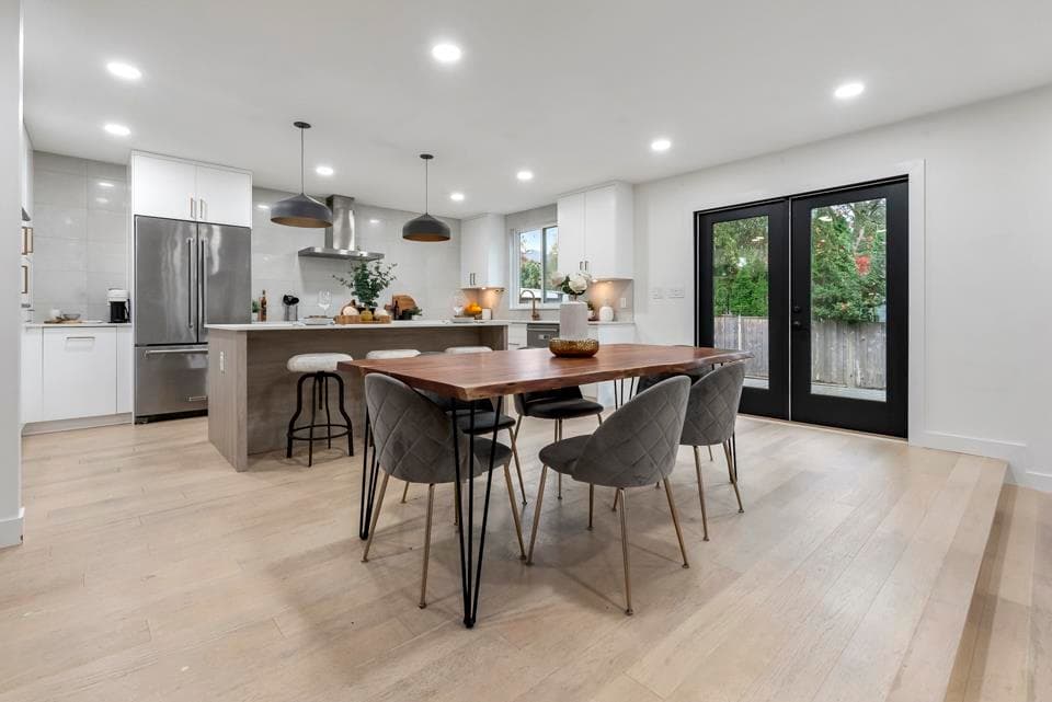 14041 88a Avenue, Surrey, V3V 7H4 — photo 1