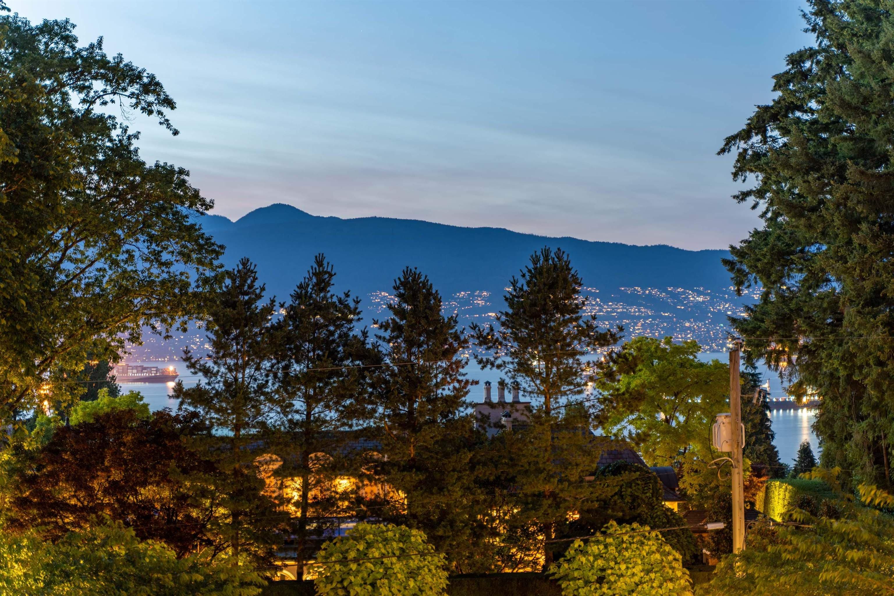 4786 Drummond Drive, Vancouver, V6T 1B4 — photo 2