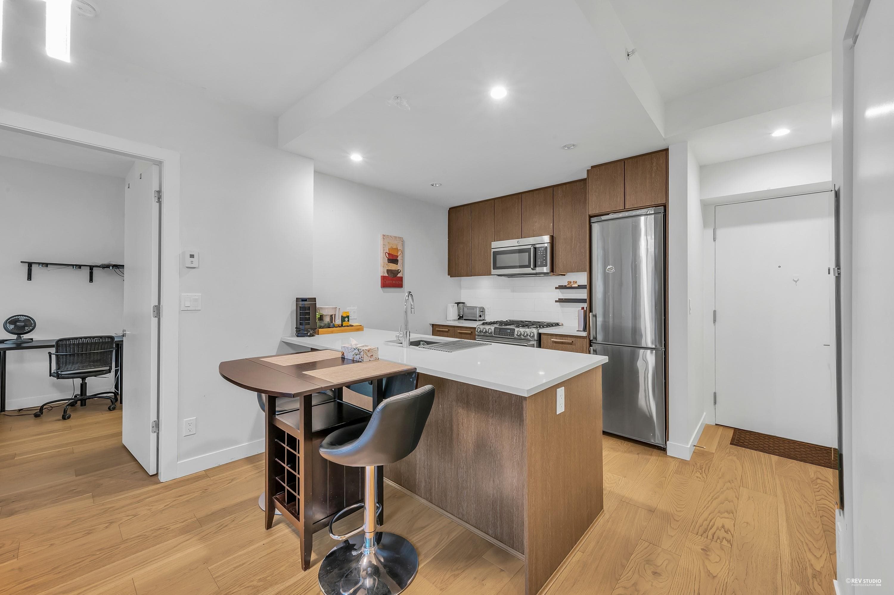 1005 - 9080 University Crescent, Burnaby, V5A 0B7 — photo 5