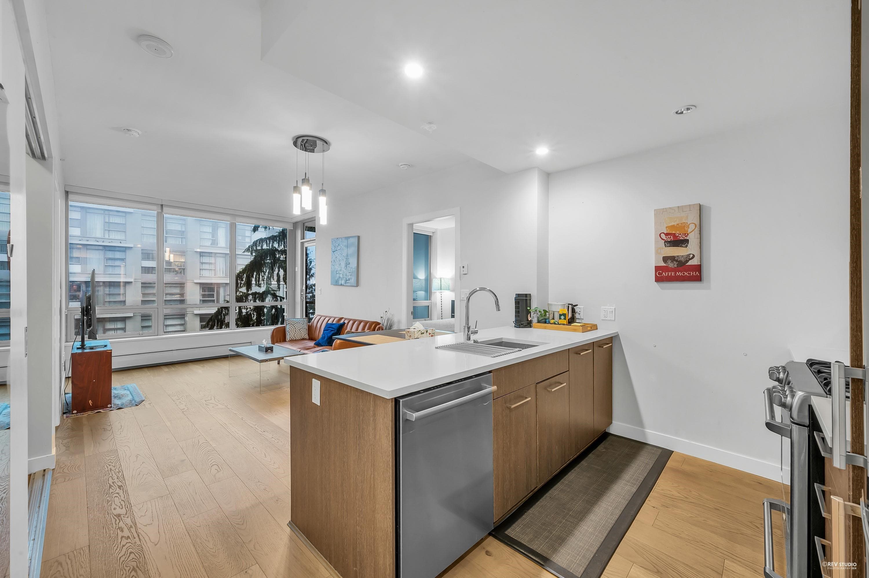 1005 - 9080 University Crescent, Burnaby, V5A 0B7 — photo 4