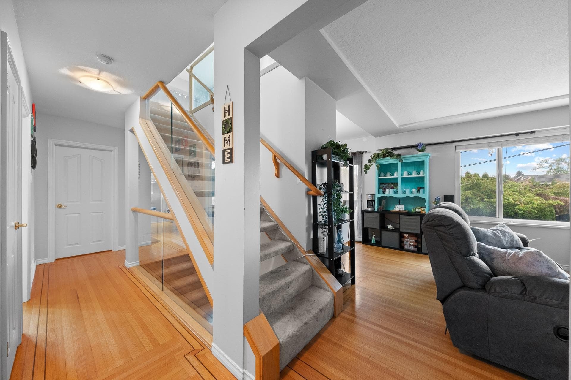14424 Mann Park Crescent, White Rock, V4B 3A8 — photo 4