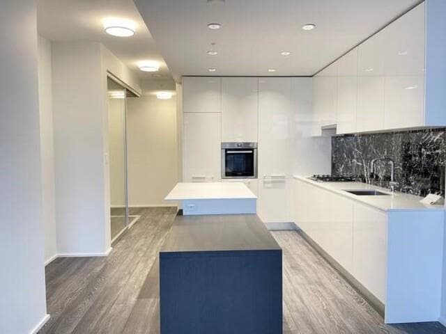 1955 Alpha Way, Burnaby, V5C 0K9 — photo 2