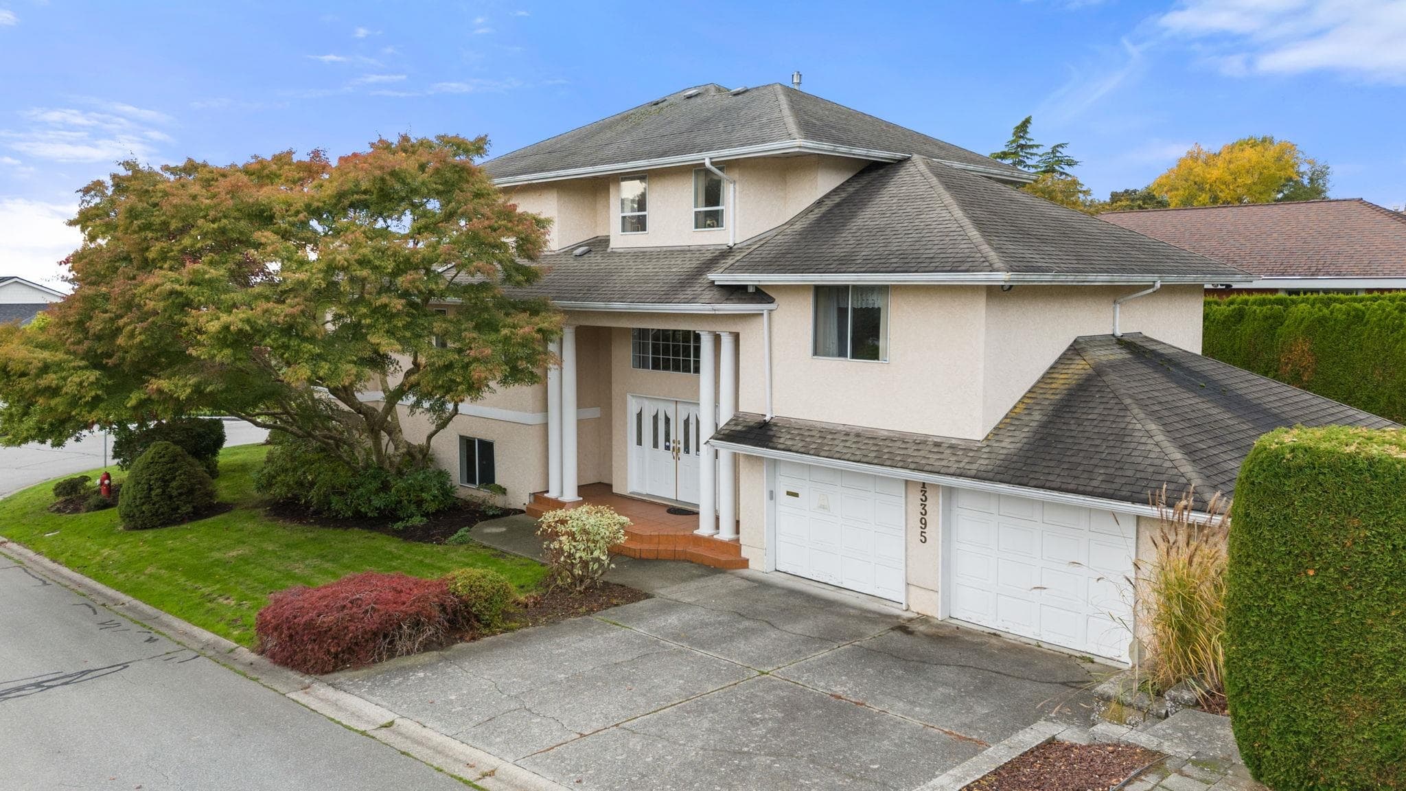 13395 14 Avenue, Surrey, V4A 9B7 — photo 1