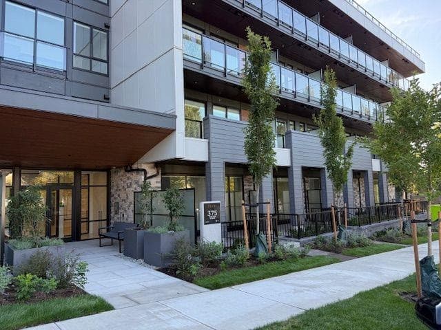 P03 - 375 Clayton Street, Coquitlam, V3K 3X6 — photo 3