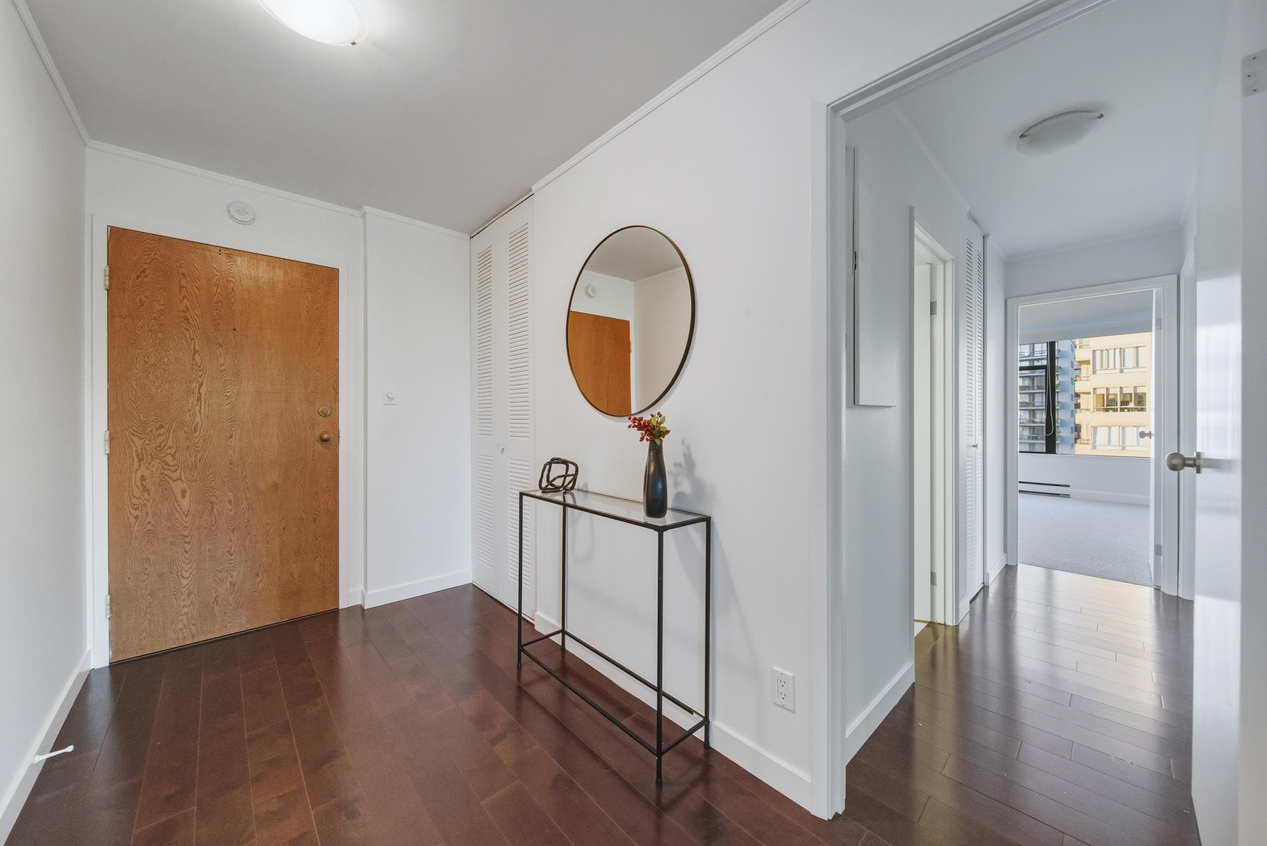 704 - 1480 Duchess Avenue, West Vancouver, V7T 2W2 — photo 3