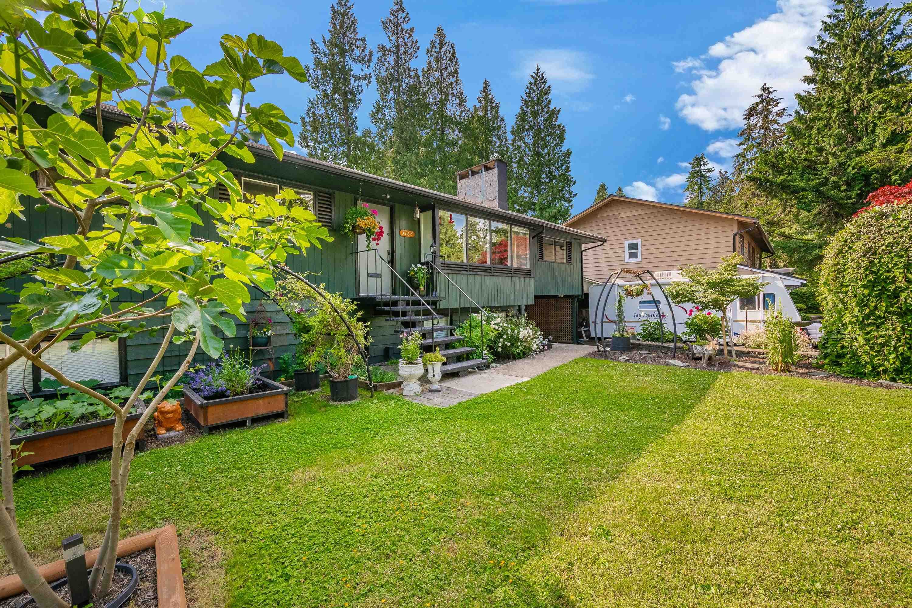 3163 Tennyson Crescent, North Vancouver, V7K 2A9 — photo 2