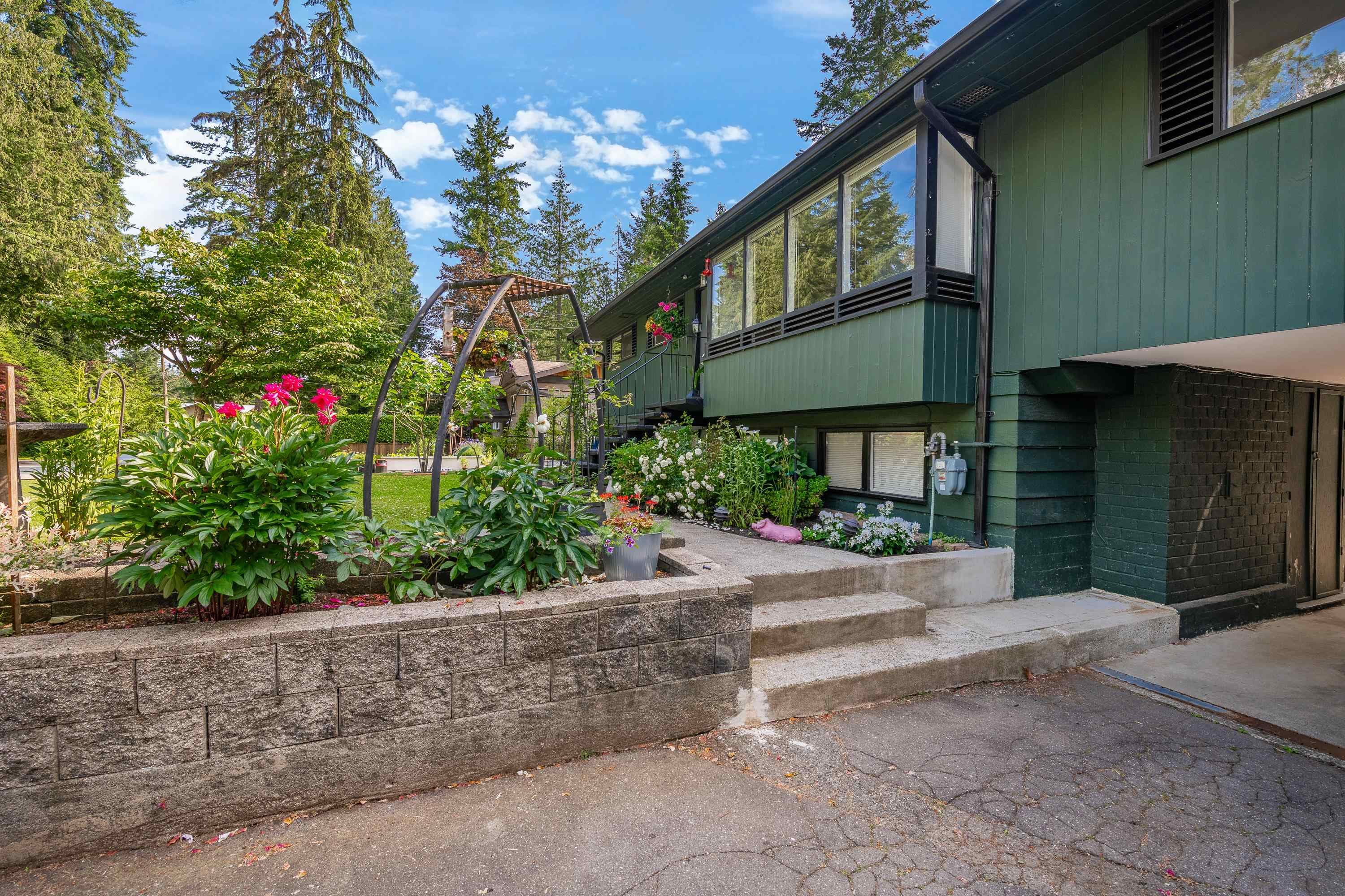3163 Tennyson Crescent, North Vancouver, V7K 2A9 — photo 5
