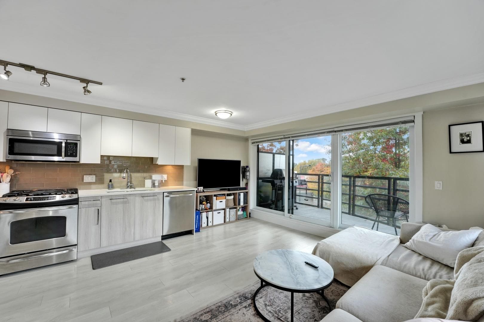 309 - 857 W 15th Street, North Vancouver, V7P 1M5 — photo 5