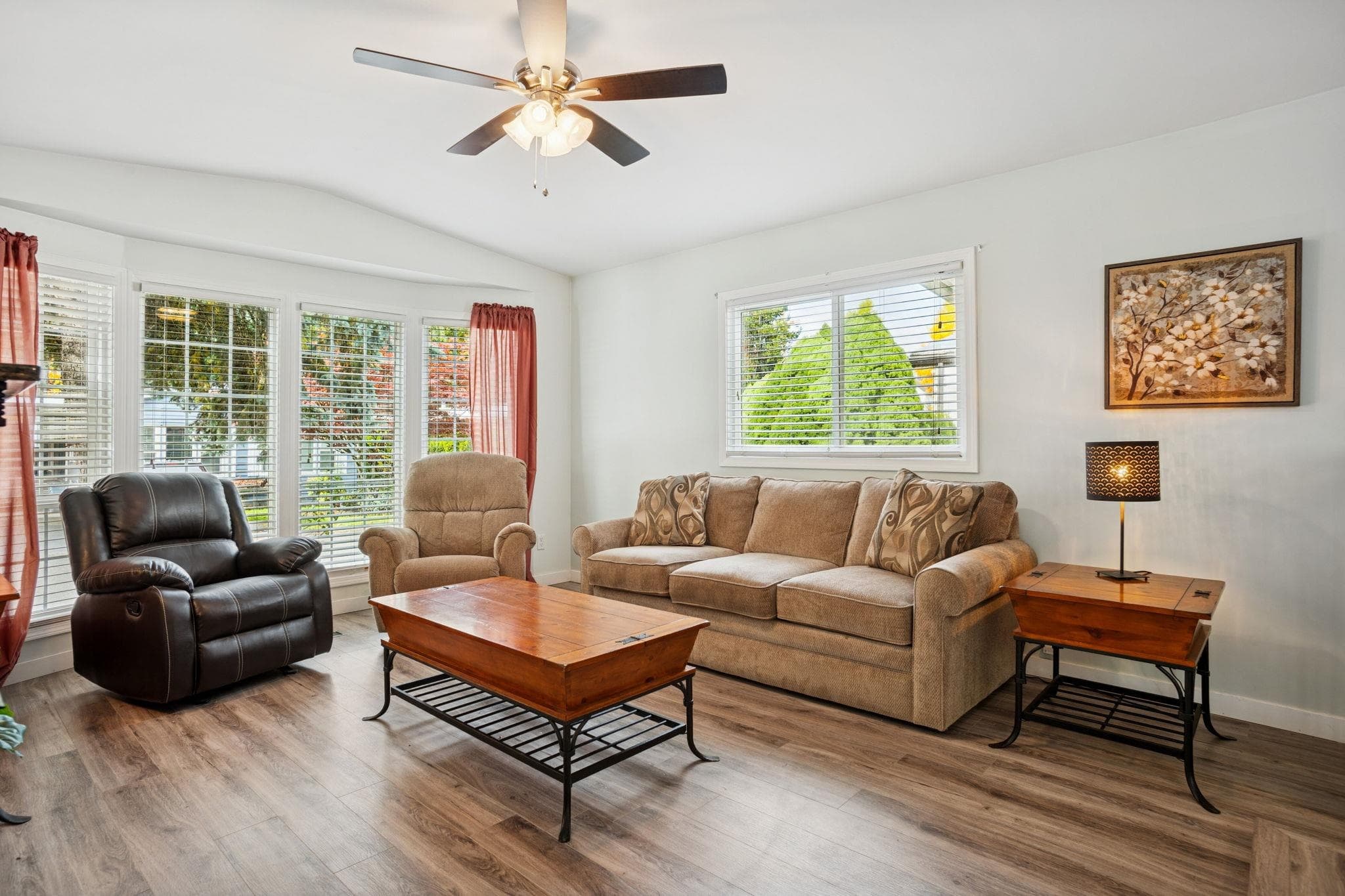 47 - 145 King Edward Street, Coquitlam, V3K 6L4 — photo 2