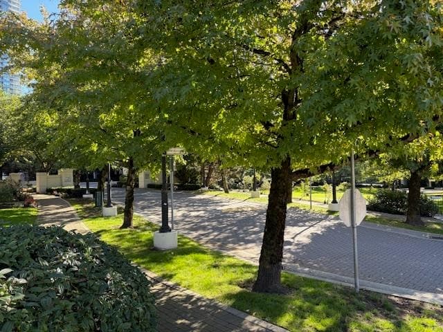 707 - 2088 Madison Avenue, Burnaby, V5C 6T5 — photo 2