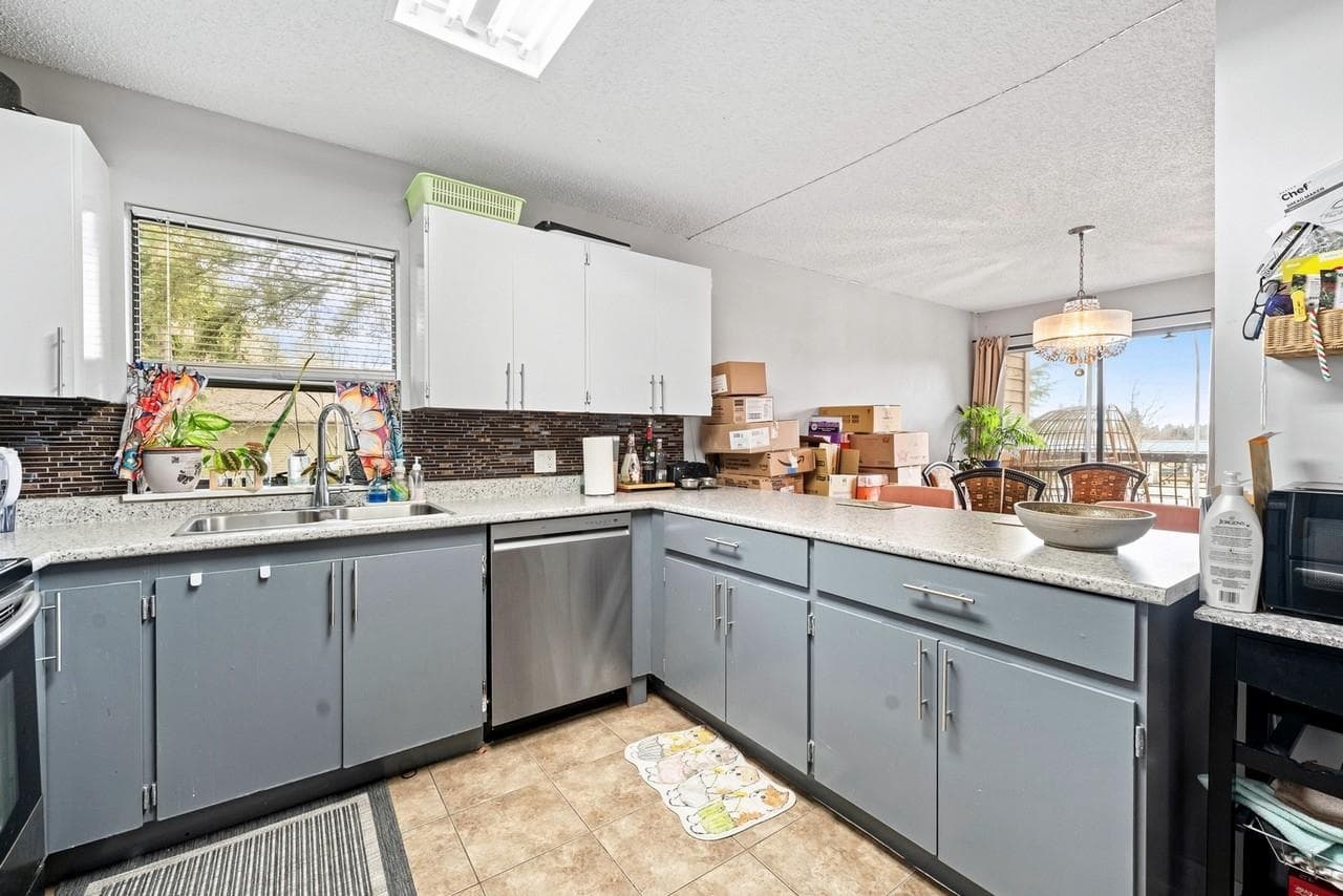 204 - 13291 70b Avenue, Surrey, V3W 7Z2 — photo 5