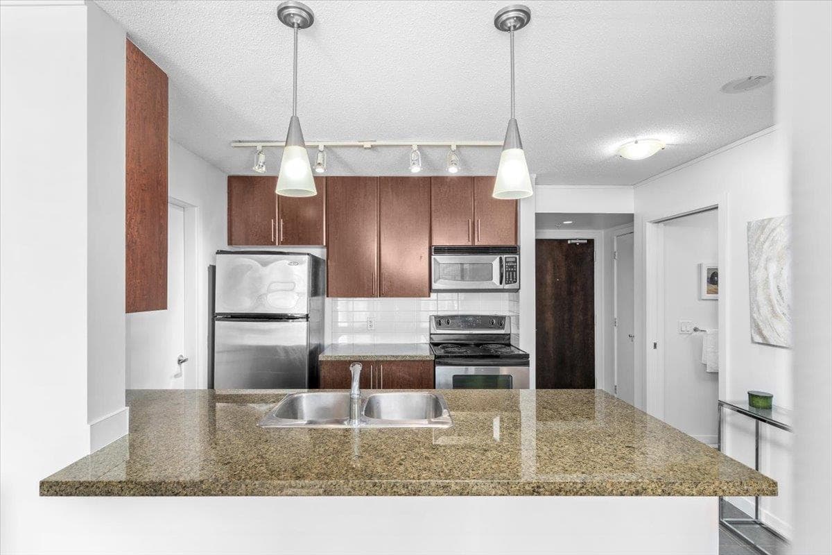 1805 - 58 Keefer Place, Vancouver, V6B 0B8 — photo 4