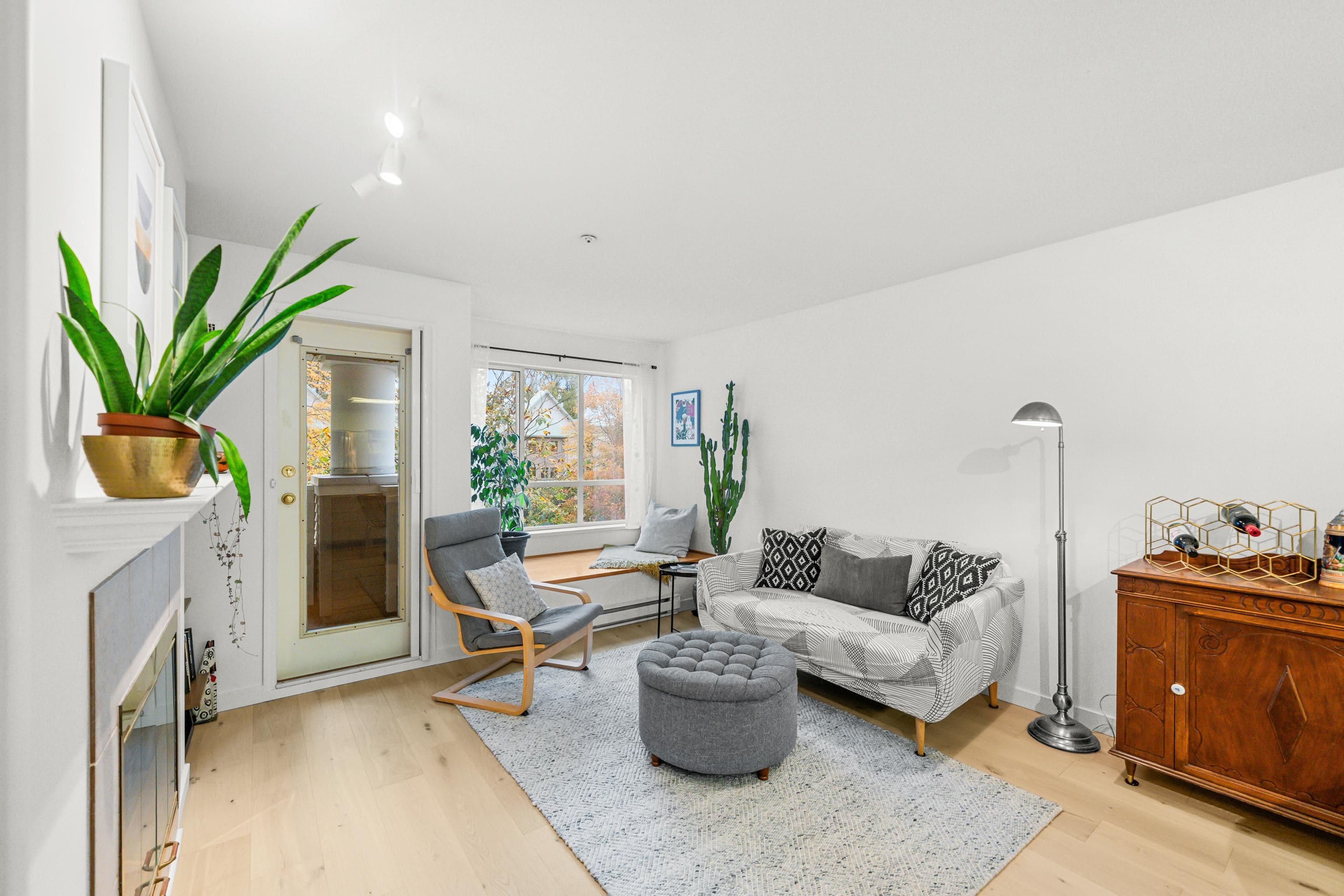 213 - 6745 Station Hill Court, Burnaby, V3N 4Z4 — photo 2