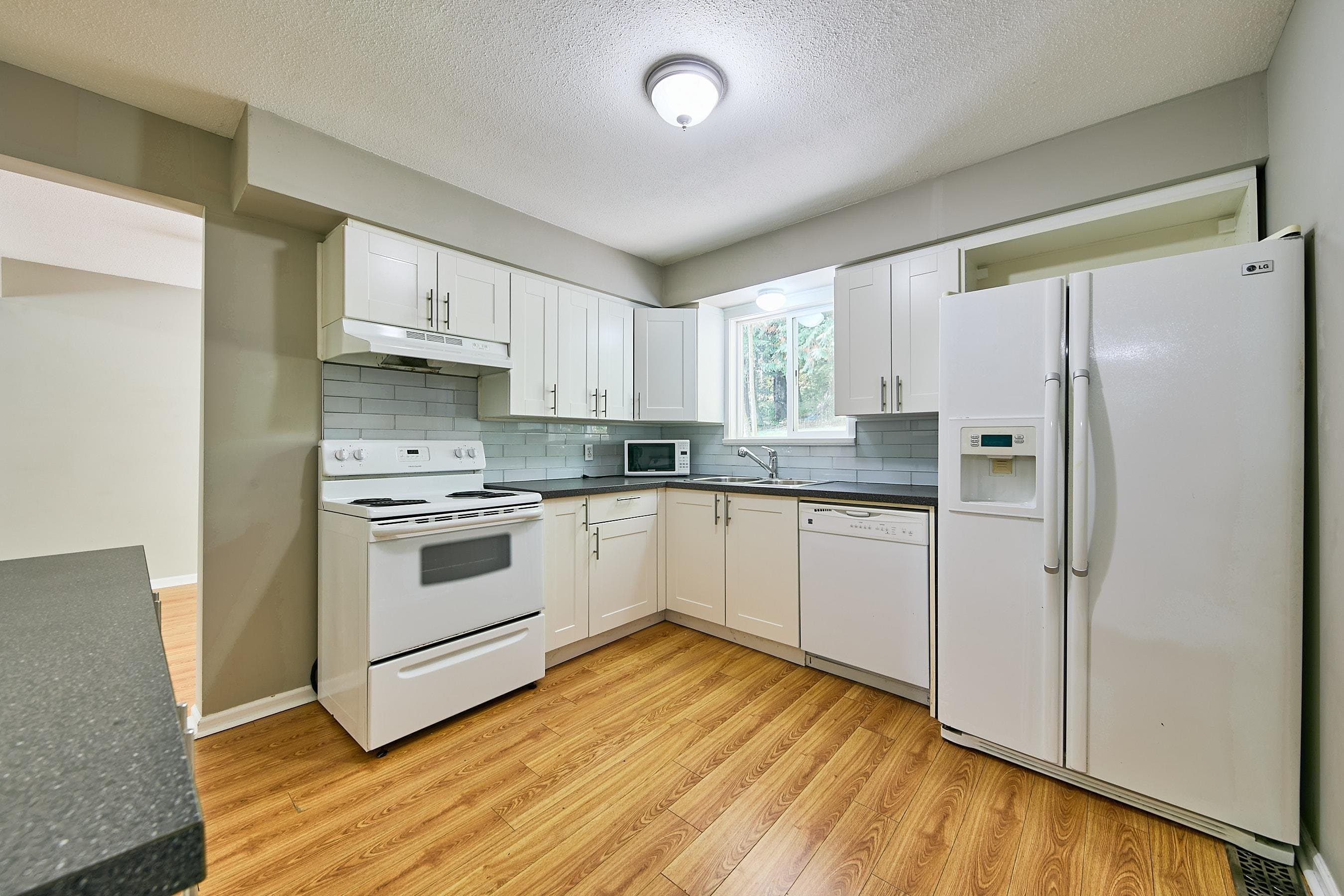 12313 Mcnutt Road, Maple Ridge, V2W 1N6 — photo 3