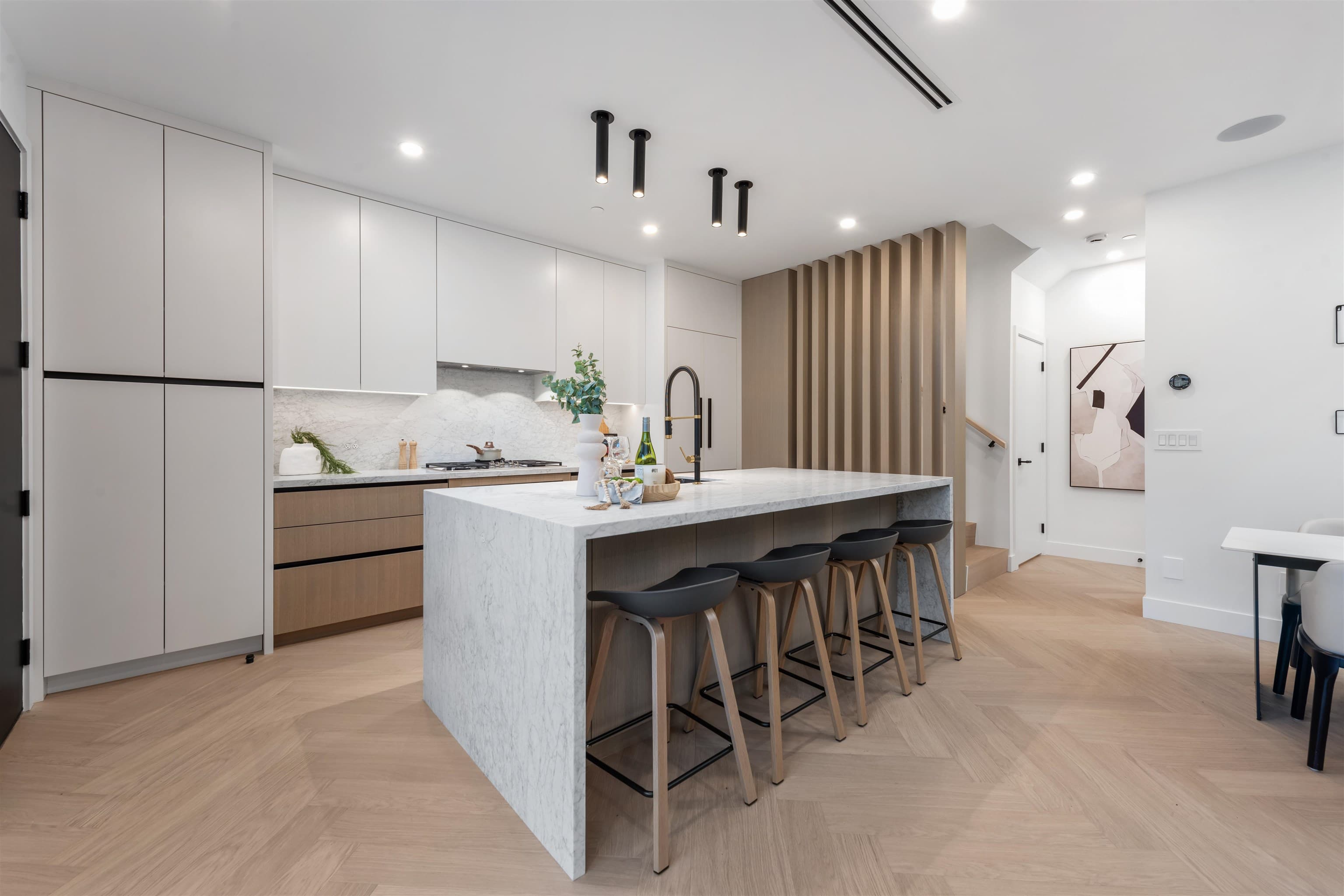 2 - 280 E 32nd Avenue, Vancouver, V5V 2Y3 — photo 4