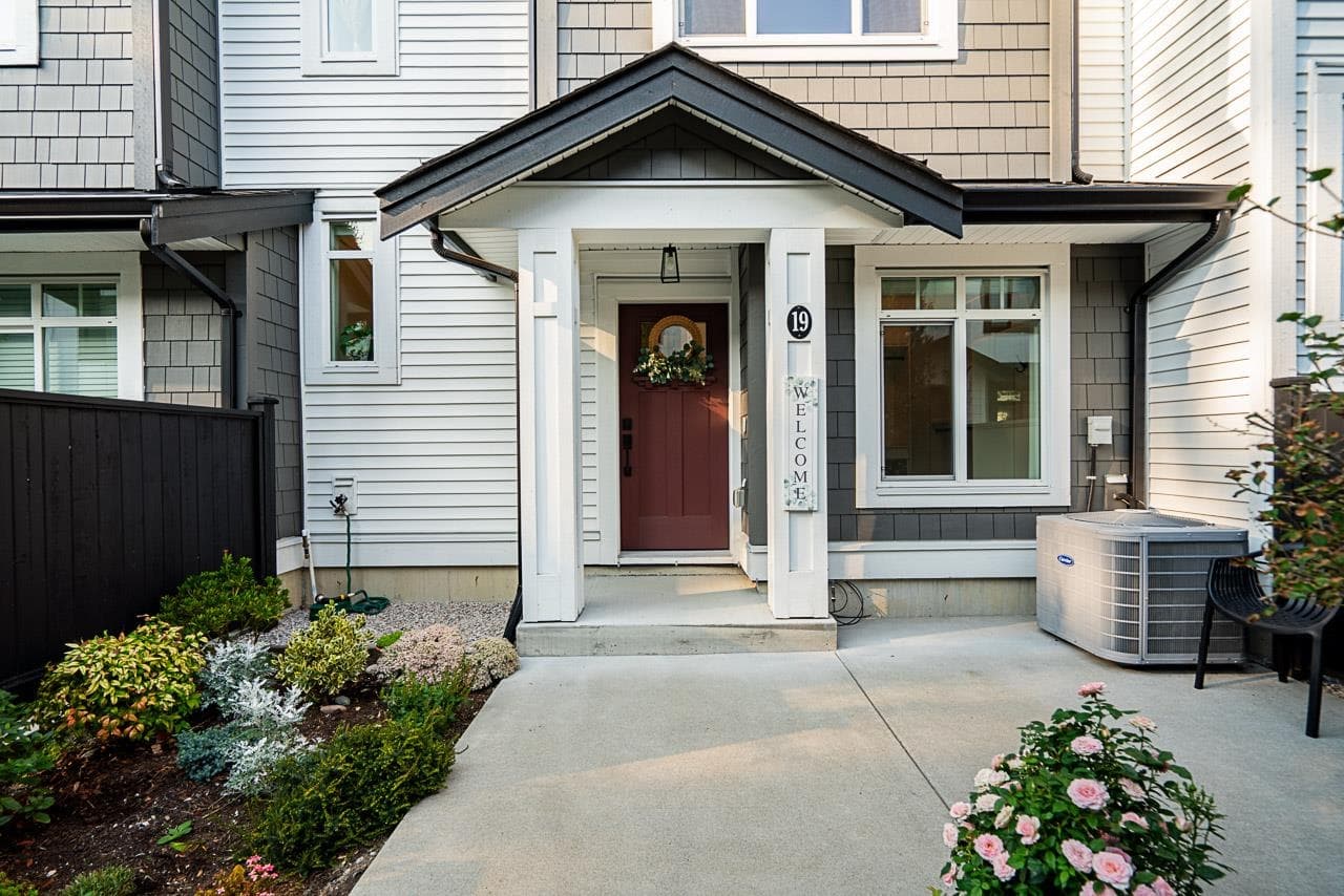 19 - 6897 201 Street, Langley, V2Y 0Z3 — photo 2