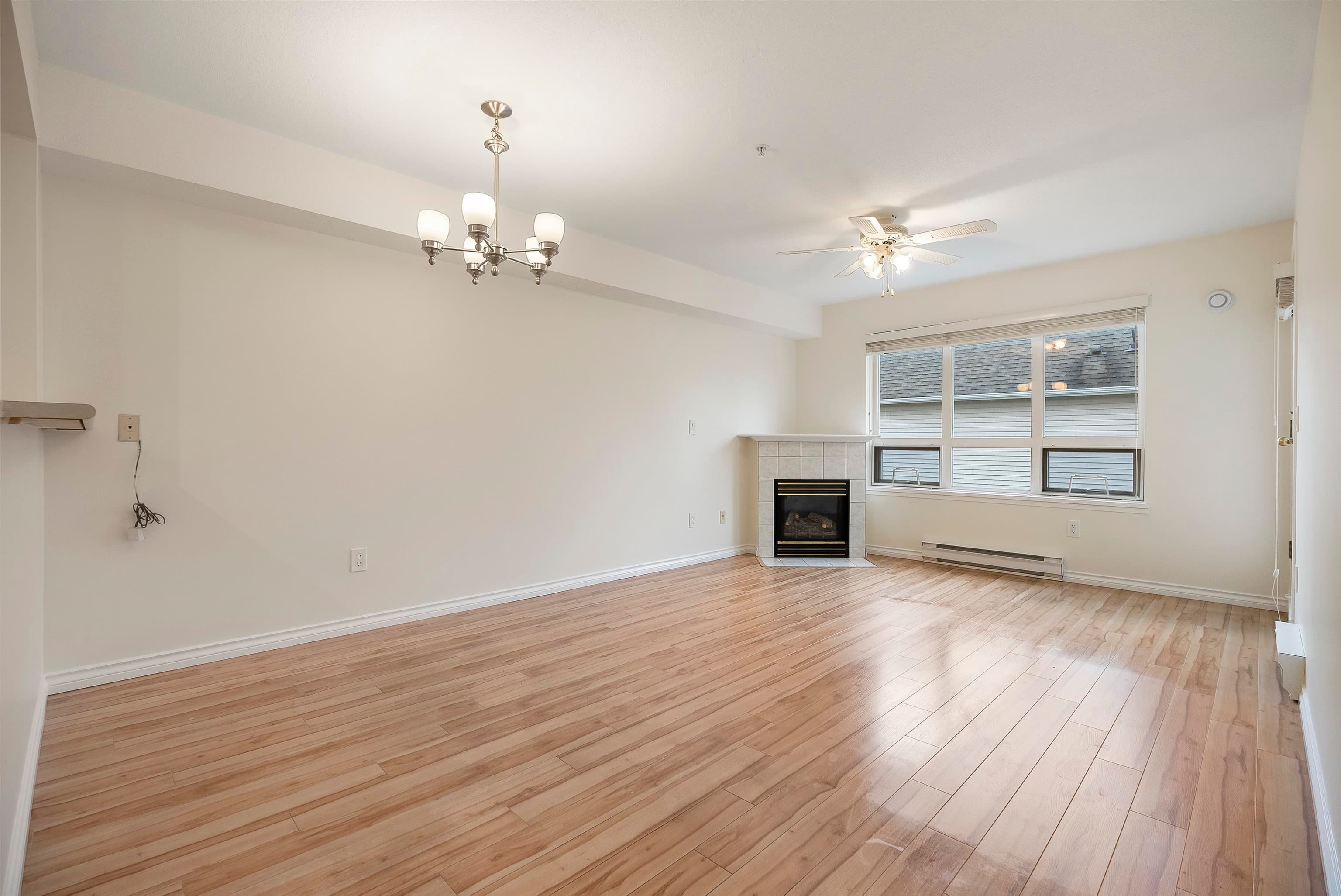 305 - 14355 103 Avenue, Surrey, V3T 5V5 — photo 2