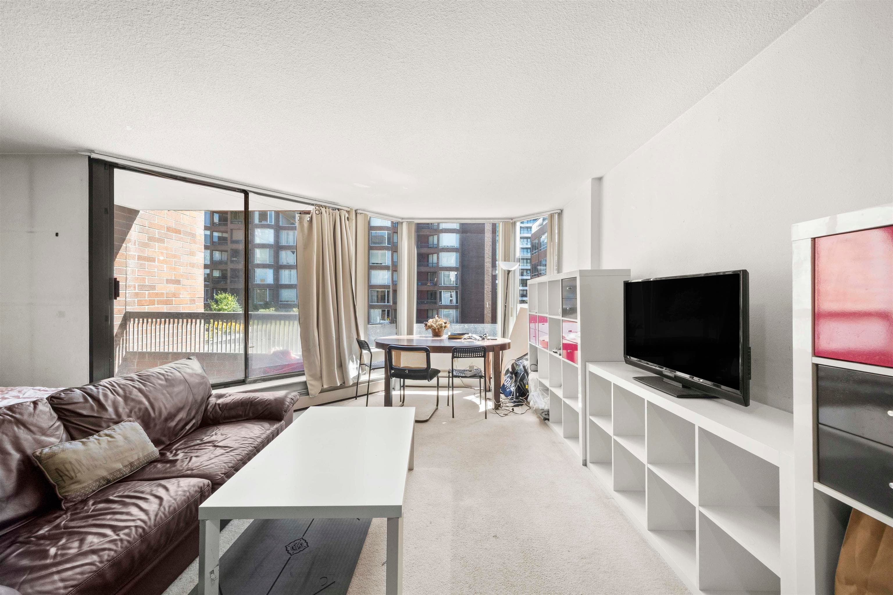 313 - 1330 Burrard Street, Vancouver, V6Z 2B8 — photo 5