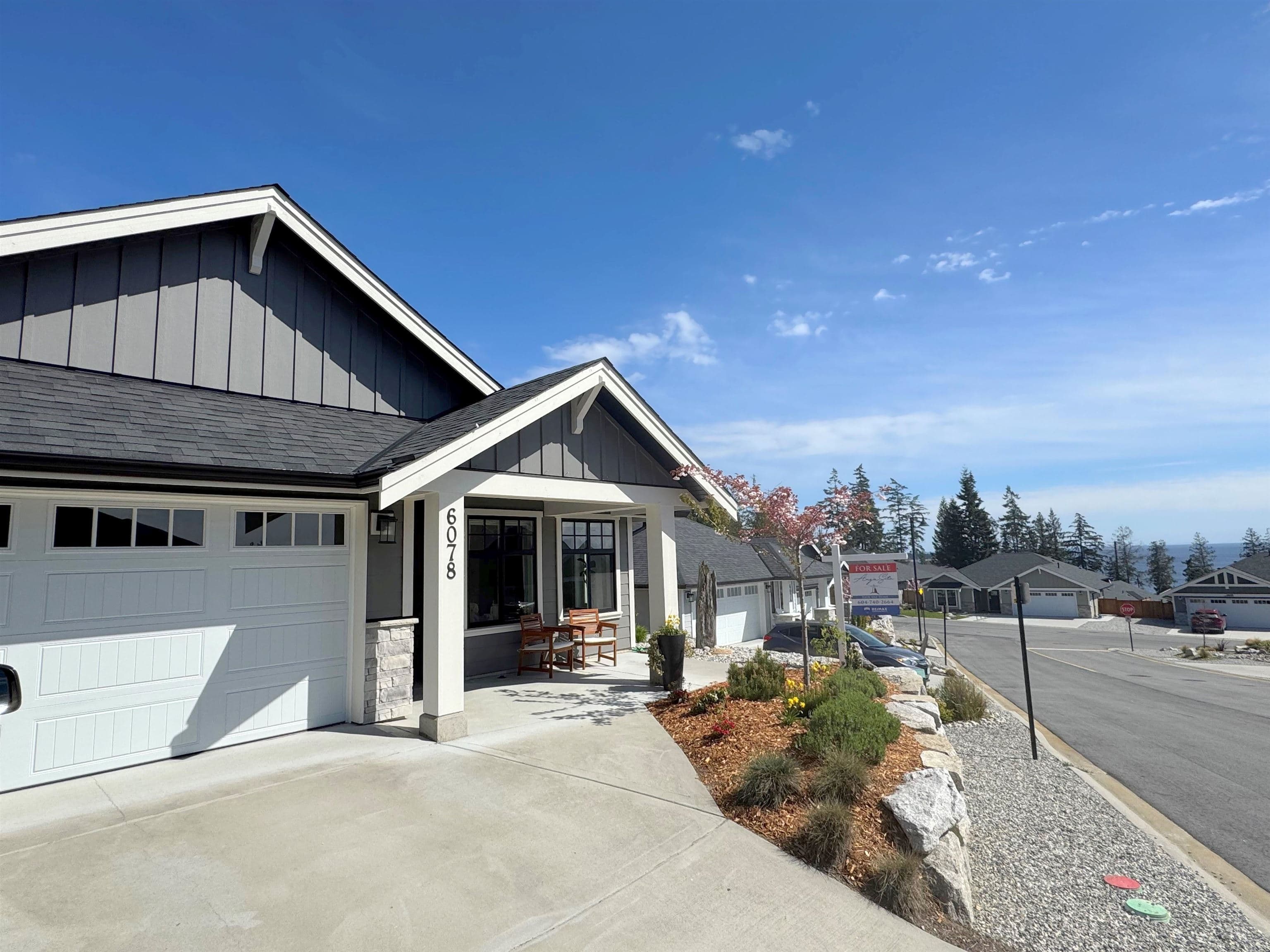 6078 Kingbird Avenue, Sechelt, V7Z 0S4 — photo 3