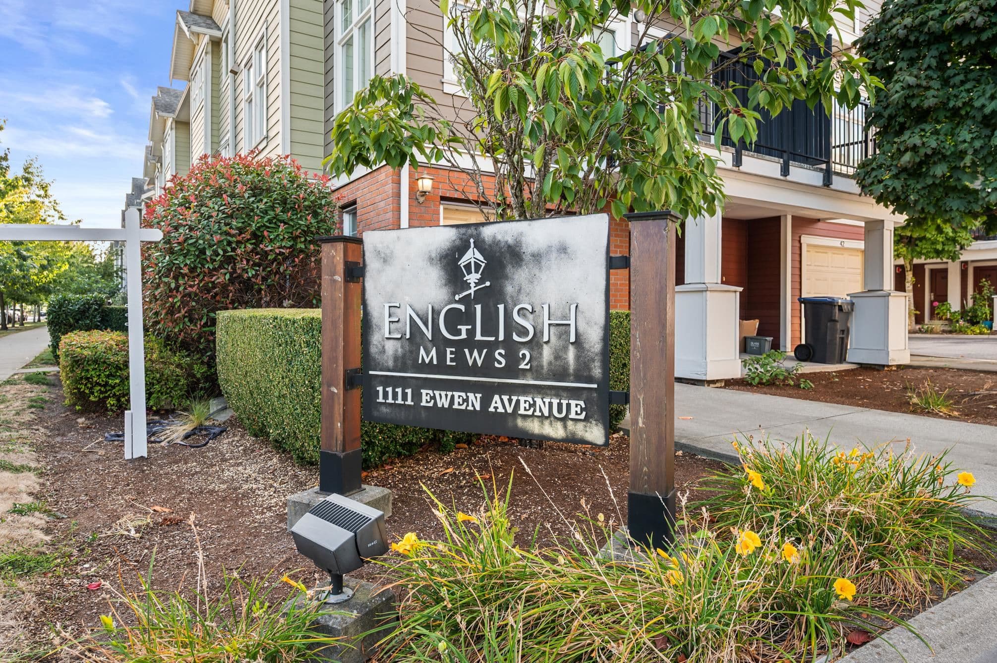 32 - 1111 Ewen Avenue, New Westminster, V3M 5E3 — photo 2