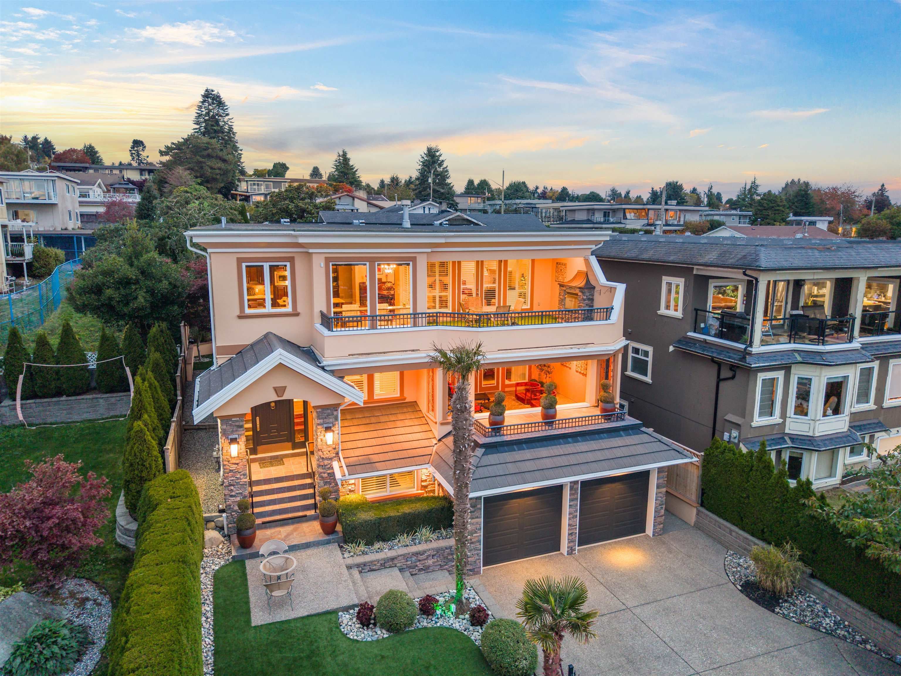 15781 Pacific Avenue, White Rock, V4B 1S5 — photo 1