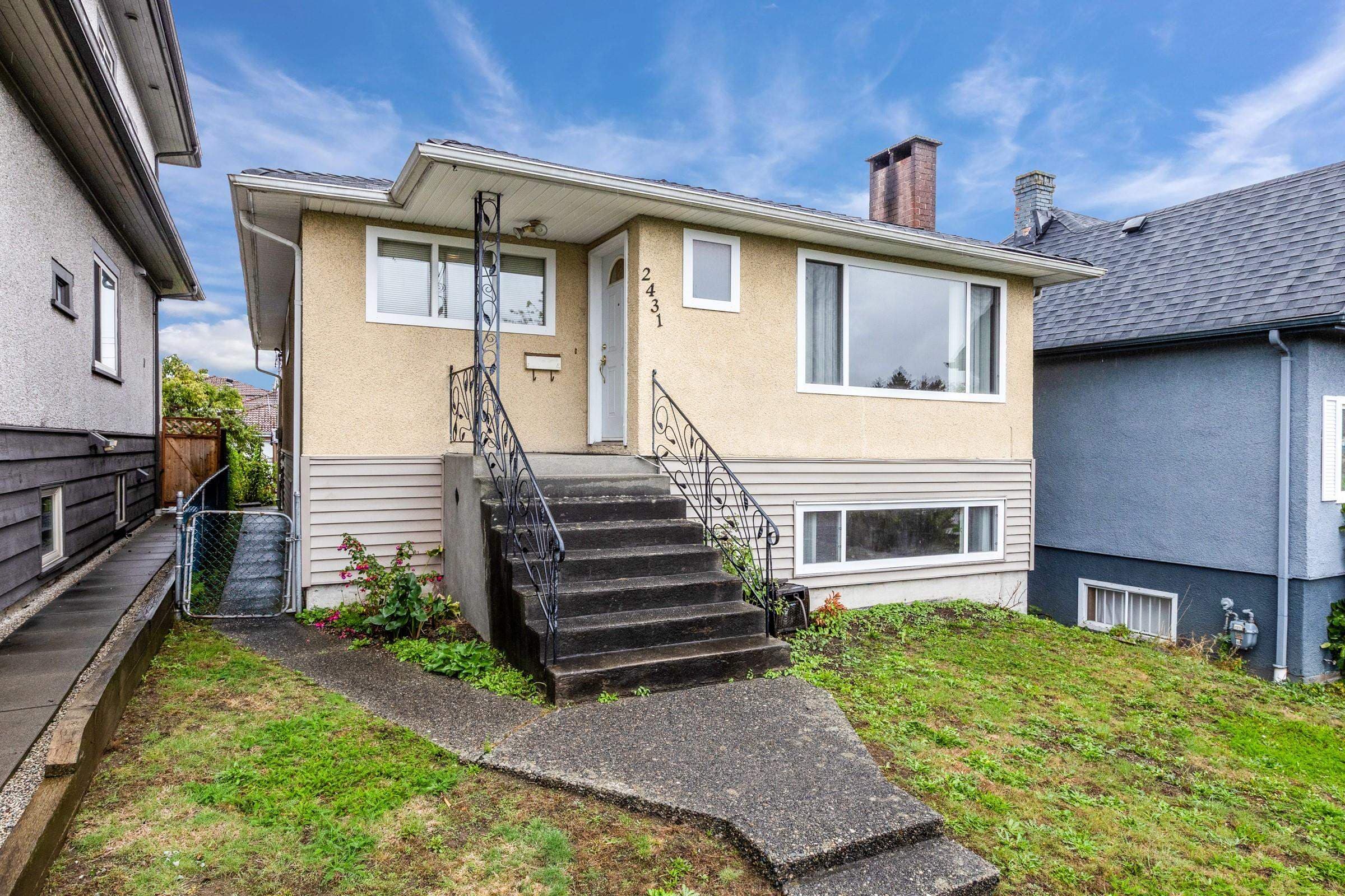 2431 E 12th Avenue, Vancouver, V5M 2C1 — photo 2