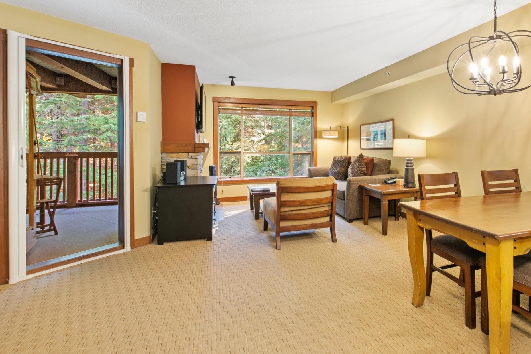 405 G4 - 4653 Blackcomb Way, Whistler, V8E 0Y9 — photo 4
