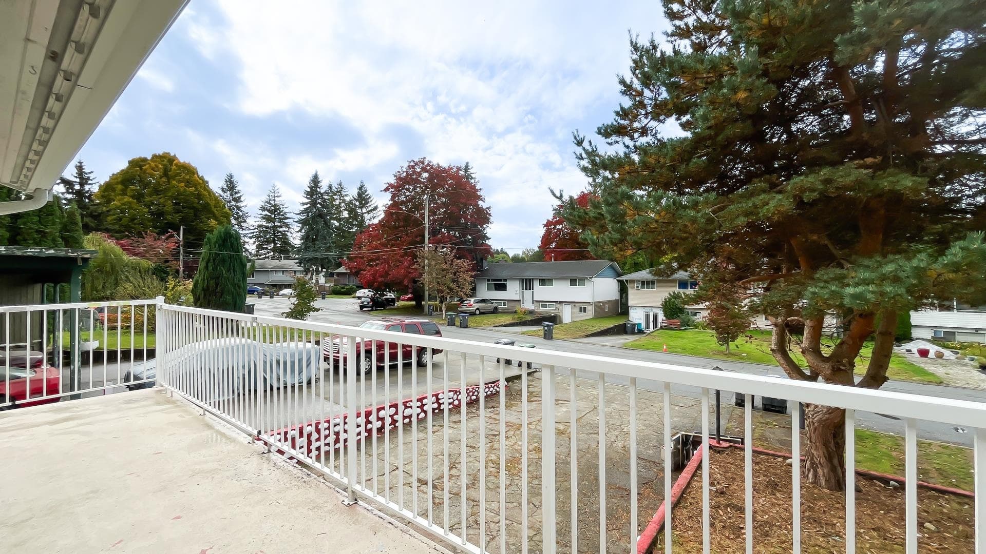 10872 145a Street, Surrey, V3R 3S3 — photo 2