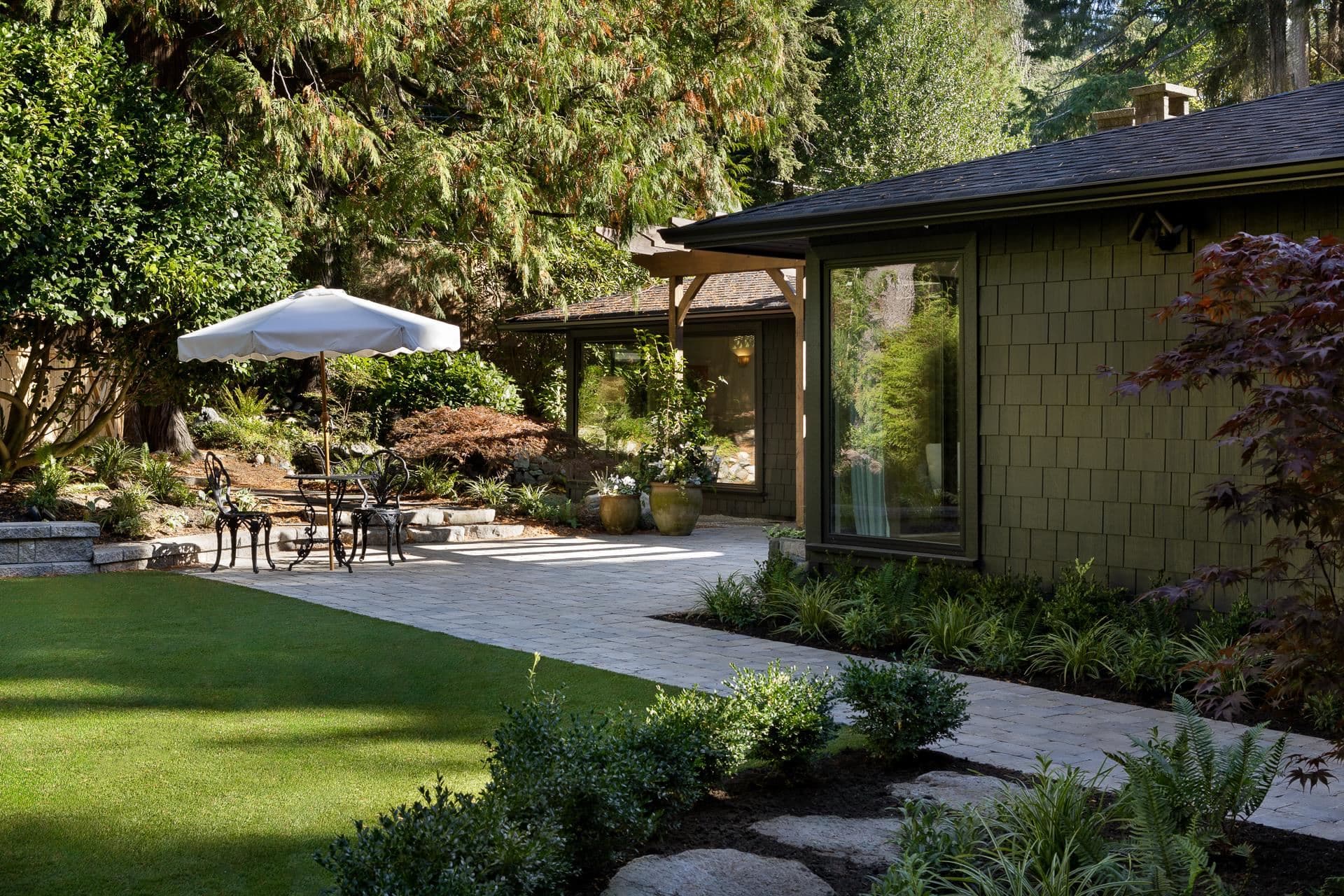 5075 Howe Sound Lane, West Vancouver