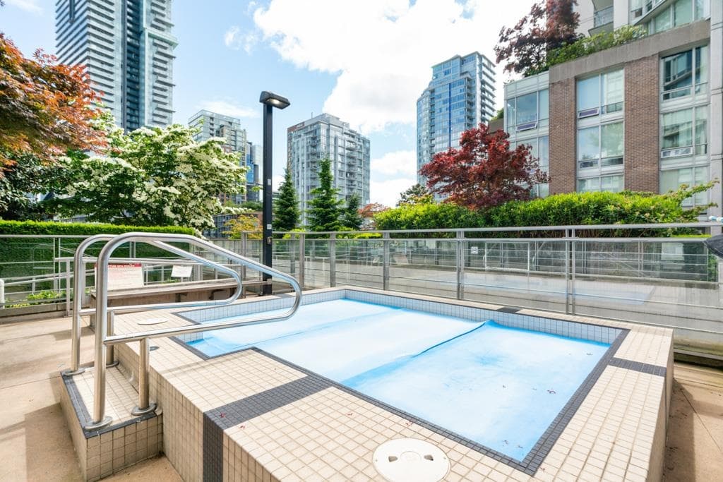 2602 - 565 Smithe Street, Vancouver, V6B 0E4 — photo 3