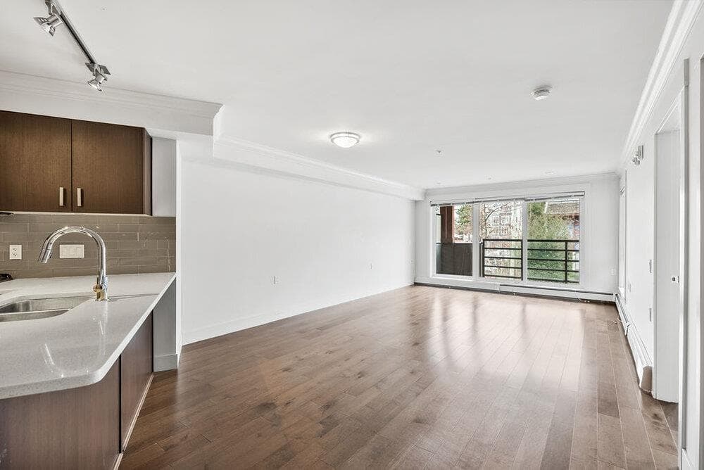 202 - 857 W 15th Street, North Vancouver, V7P 1M5 — photo 2