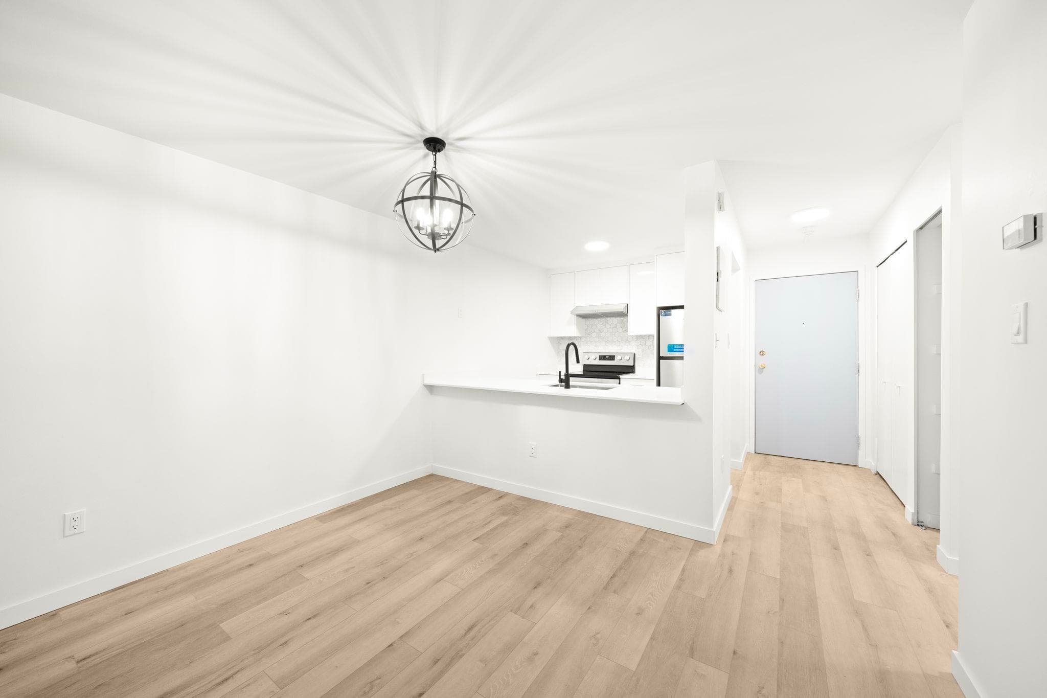 207 - 360 E 2nd Street, North Vancouver, V7L 4N6 — photo 2