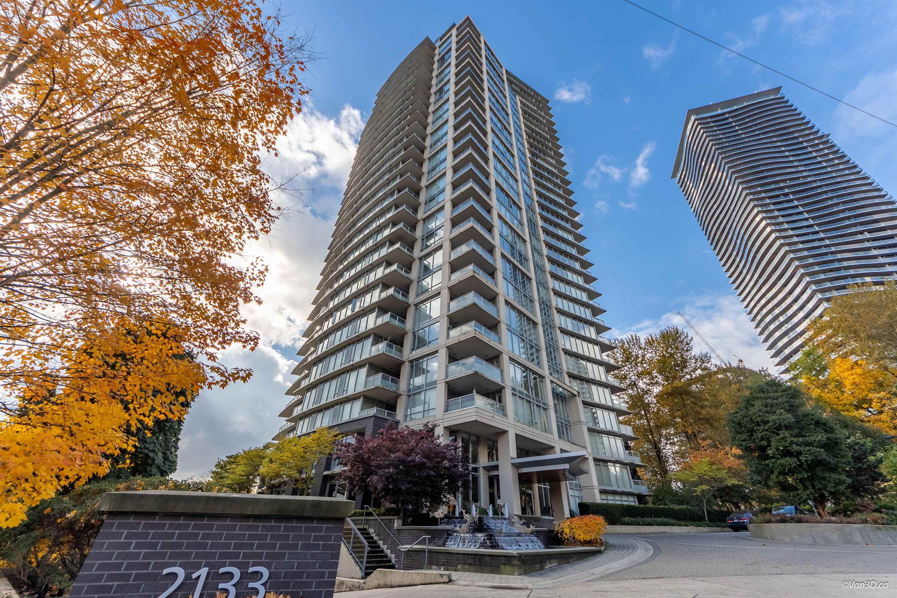 209 - 2133 Douglas Road, Burnaby, V5C 0E9 — photo 1