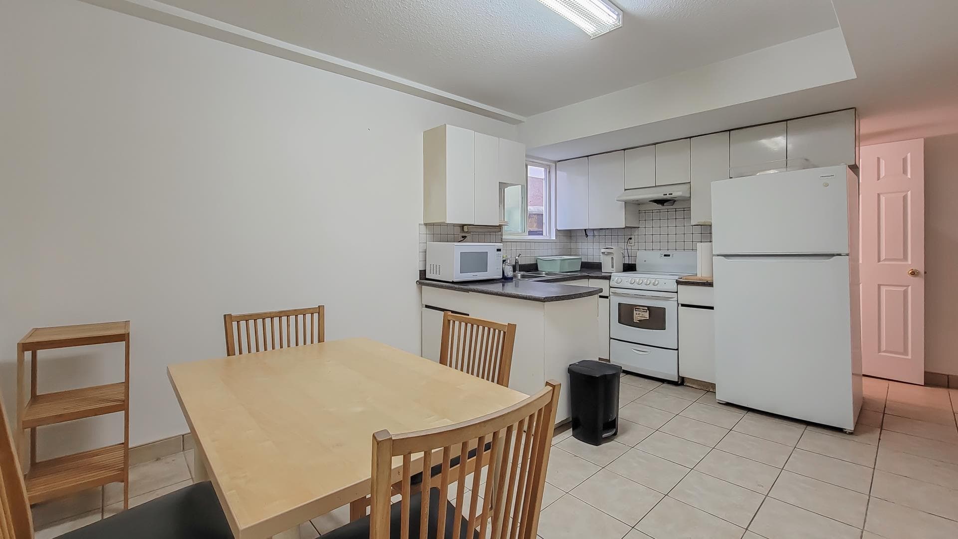 3279 E 24th Avenue, Vancouver, V5R 1G1 — photo 5
