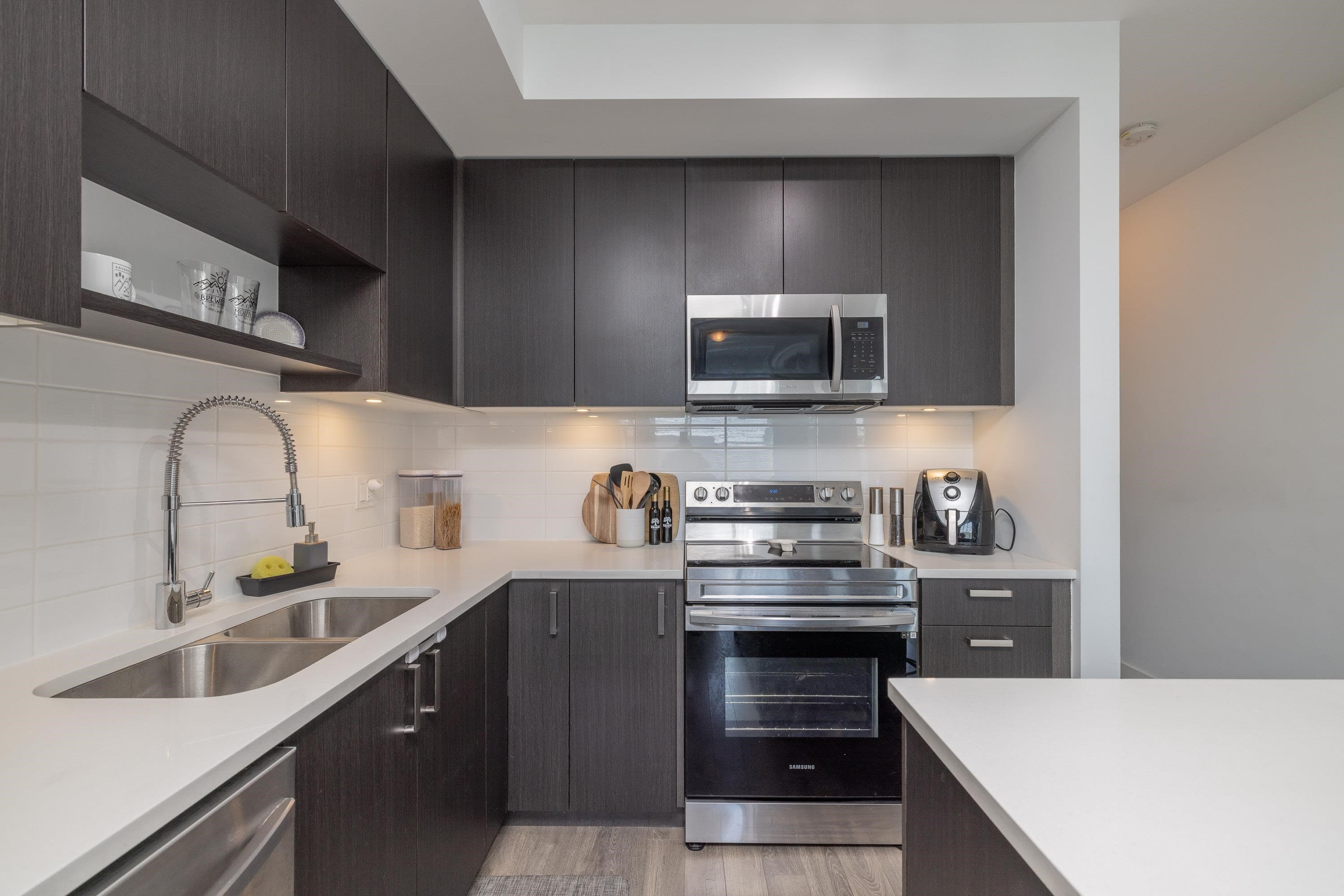 212 - 13623 81a Avenue, Surrey, V3W 3N7 — photo 5