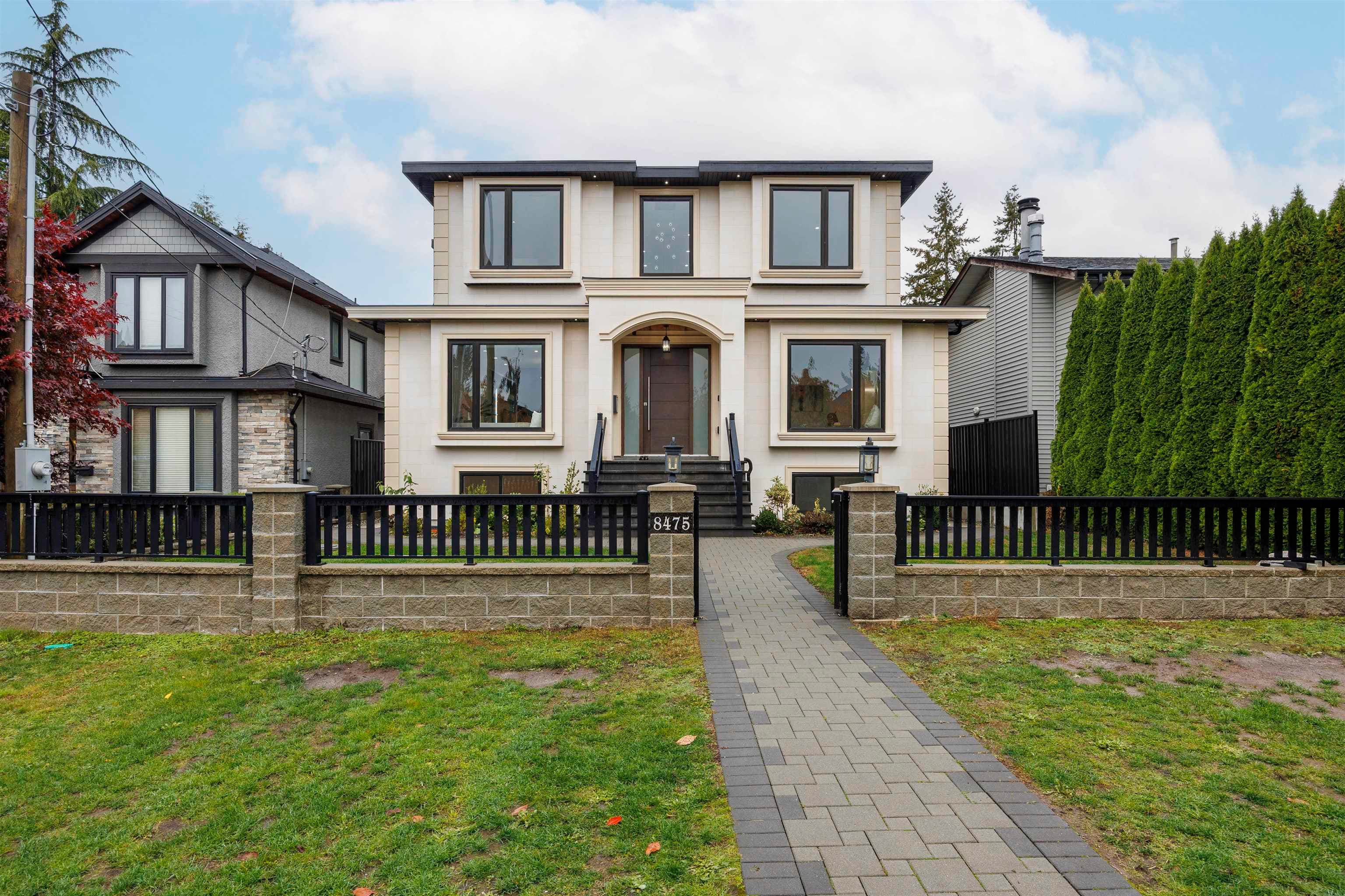 8475 12th Avenue, Burnaby