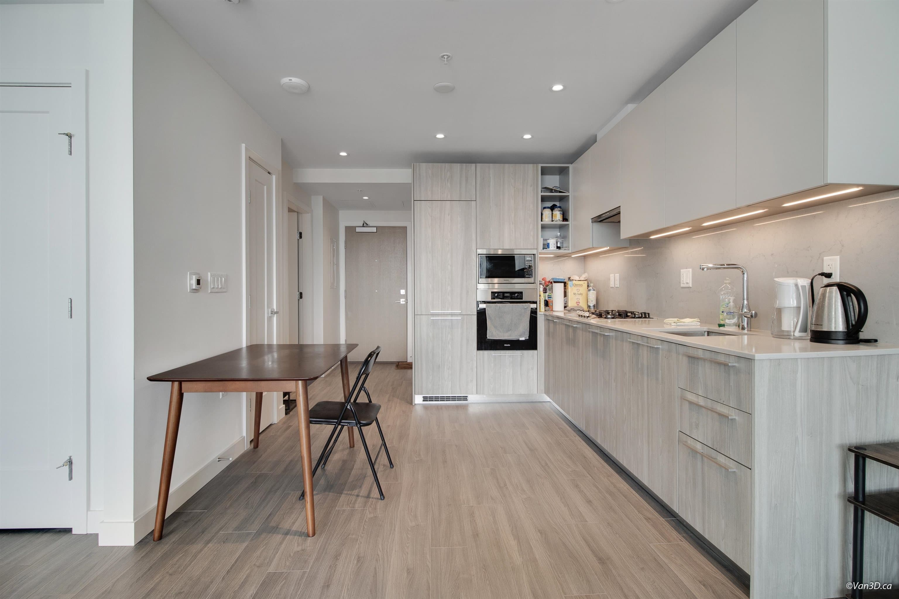 2703 - 6699 Dunblane Avenue, Burnaby, V5H 0J8 — photo 4