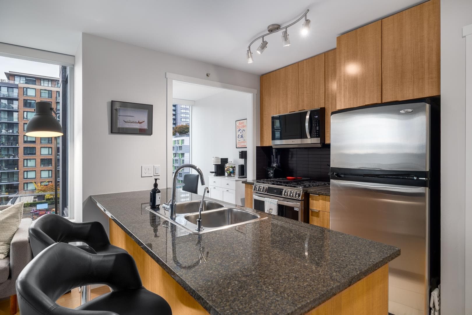 1107 - 1010 Richards Street, Vancouver, V6B 1G2 — photo 4