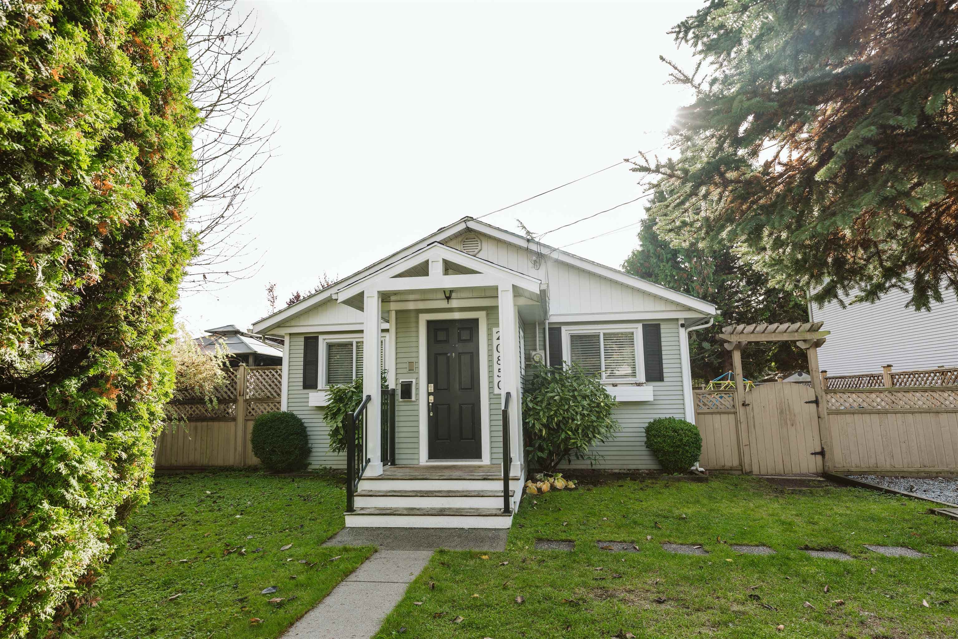 20850 52 Avenue, Langley, V3A 3T6 — photo 1