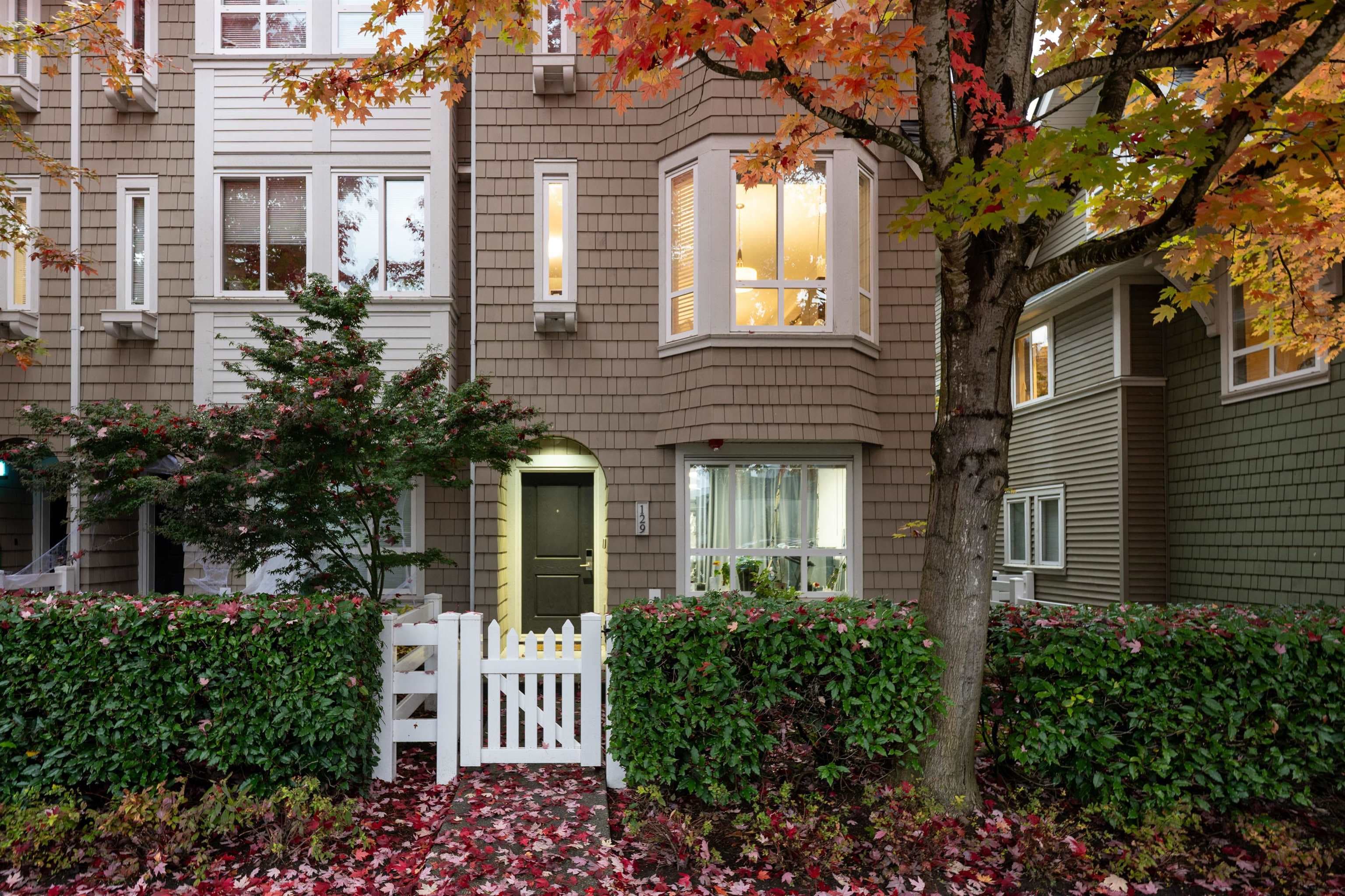129 - 2418 Avon Place, Port Coquitlam, V3B 0C7 — photo 2