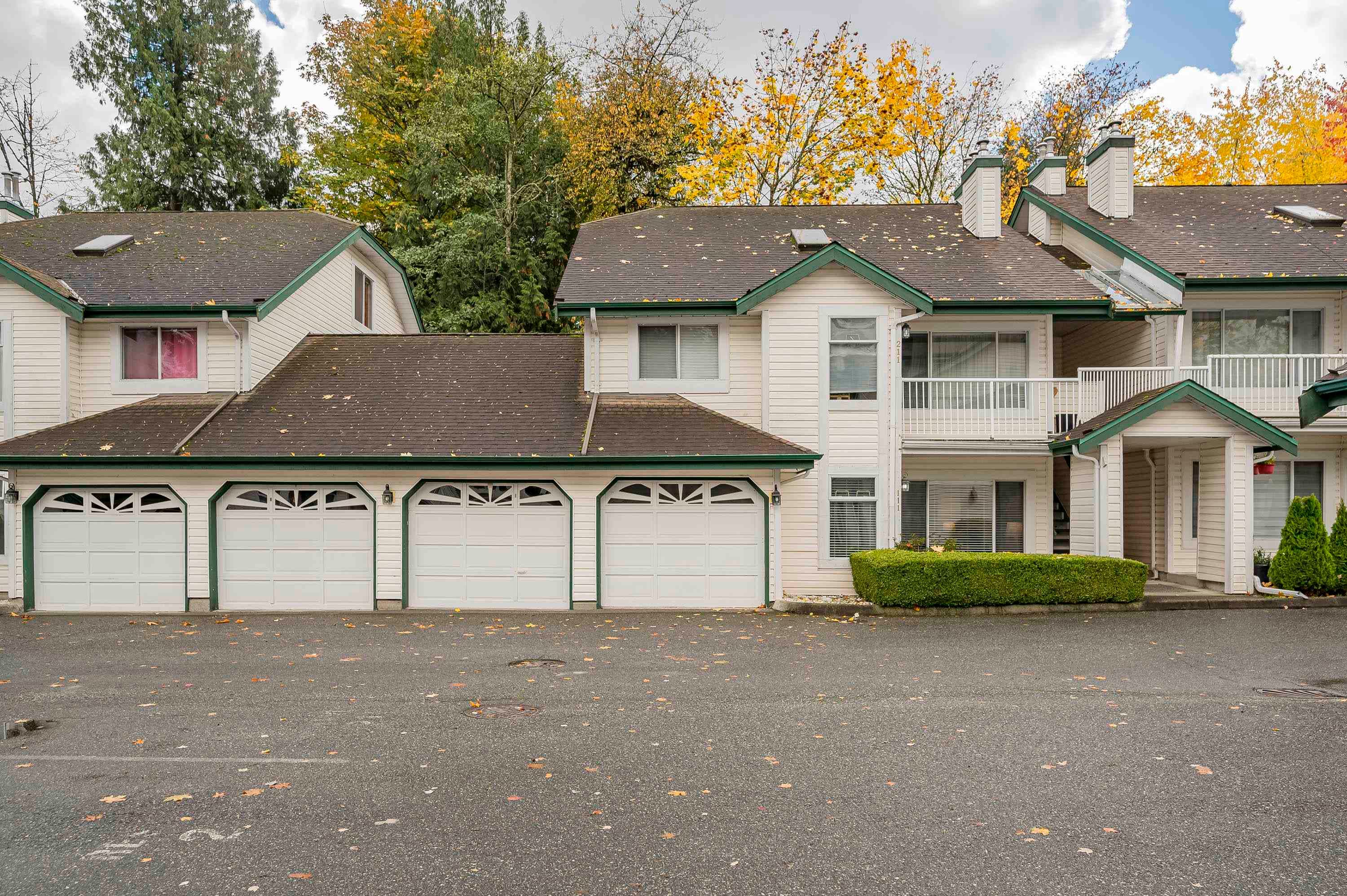 111 - 10308 155a Street, Surrey, V3R 4K5 — photo 2