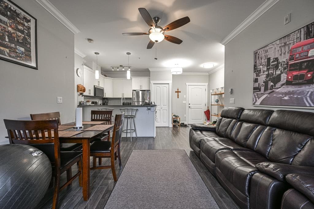 313 - 8183 121a Street, Surrey, V3W 1S7 — photo 5