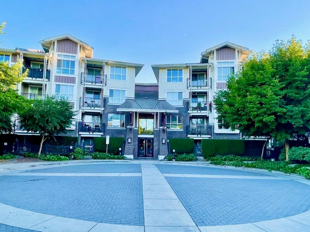 301 - 5788 Sidley Street, Burnaby
