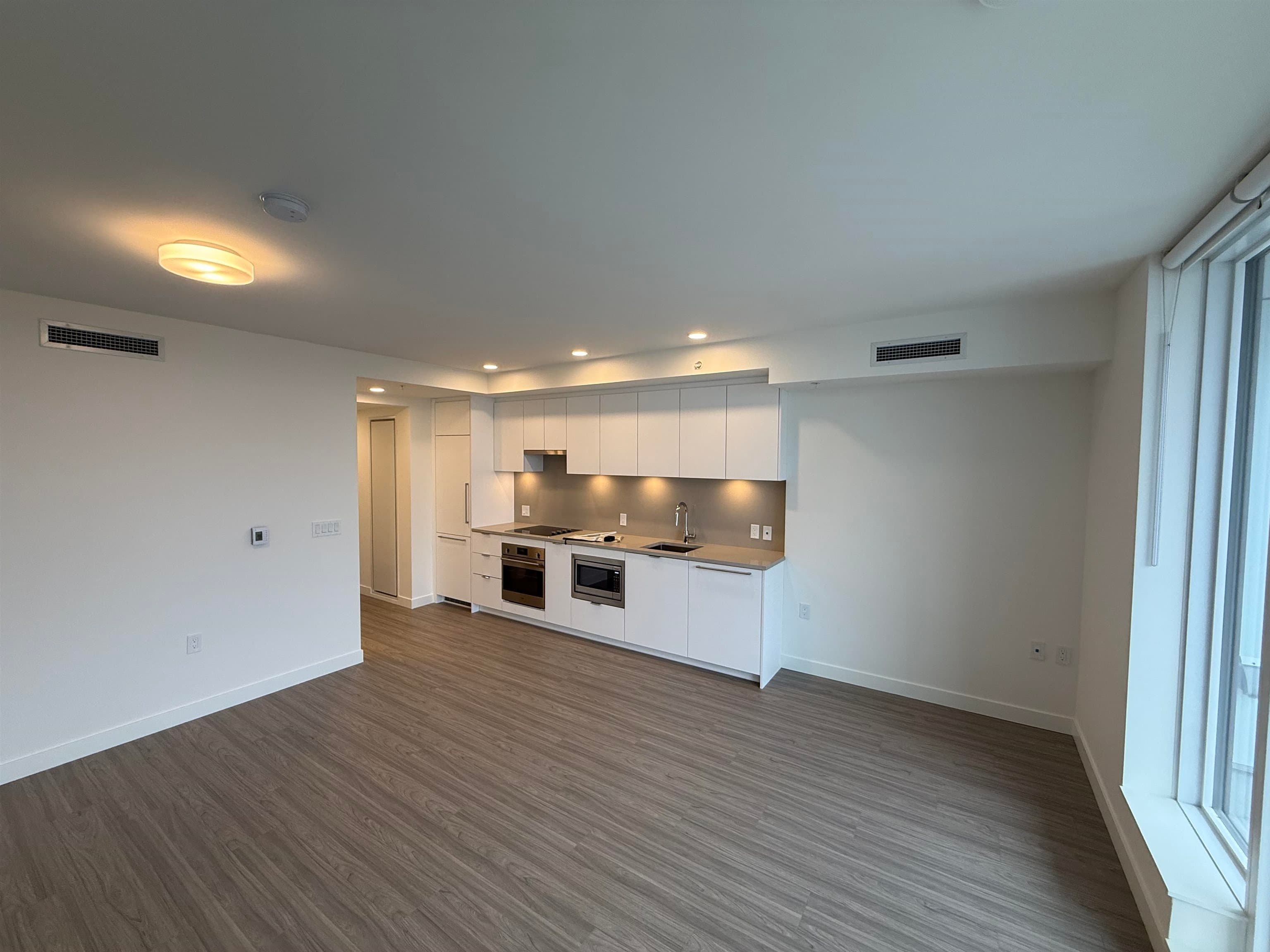 1510 - 13675 107a Avenue, Surrey, V3T 0X2 — photo 3