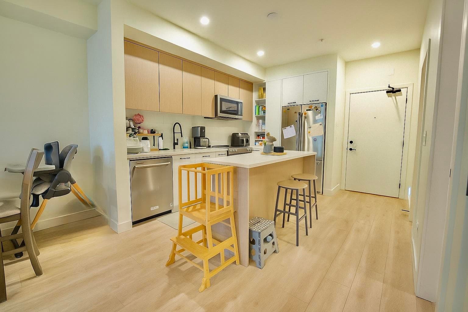 126 - 2635 King George Boulevard, Surrey