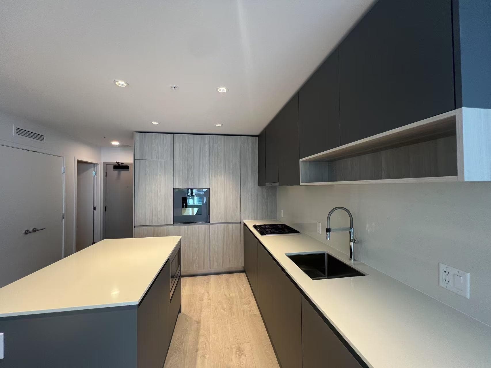 728 - 6808 Minoru Boulevard, Richmond, V6Y 0M7 — photo 1