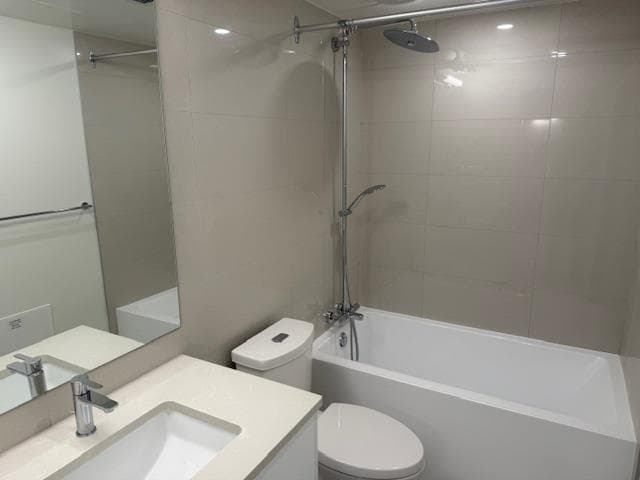 703 - 13675 107a Avenue, Surrey, V3T 0X2 — photo 3